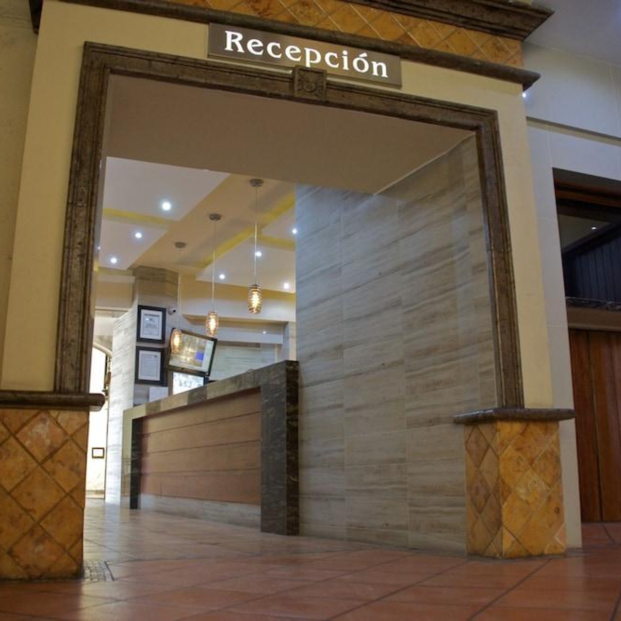 Hotel Hacienda del Sol en Tonalá en HRS con servicios gratuitos