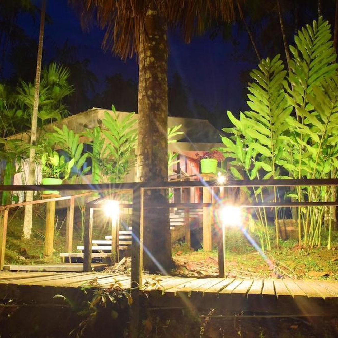 Hotel Ceiba Tops Lodge en Iquitos en HRS con servicios gratuitos