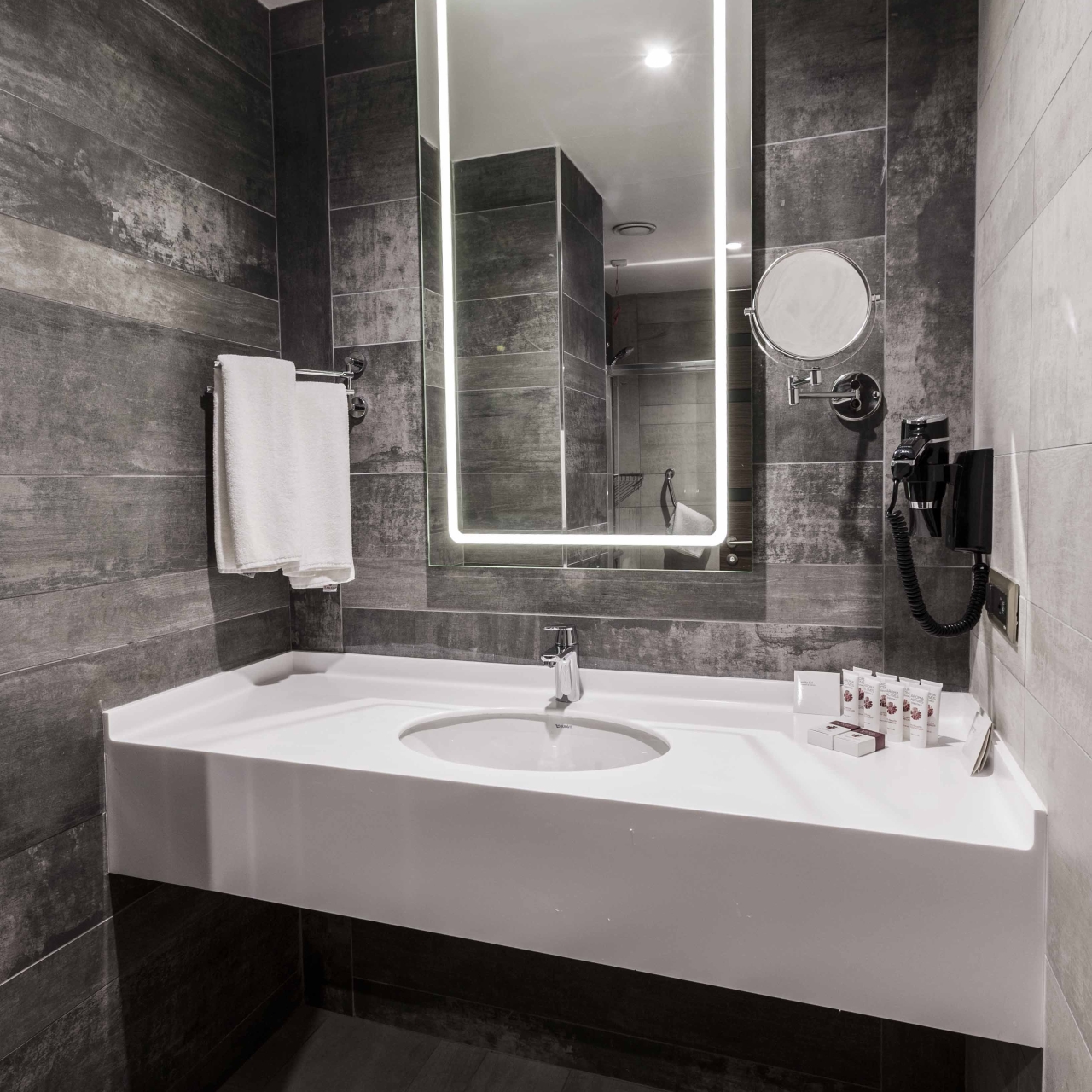 Hotel Ramada Istanbul Alibeykoy 5 Hrs Star Hotel In Istanbul Istanbul