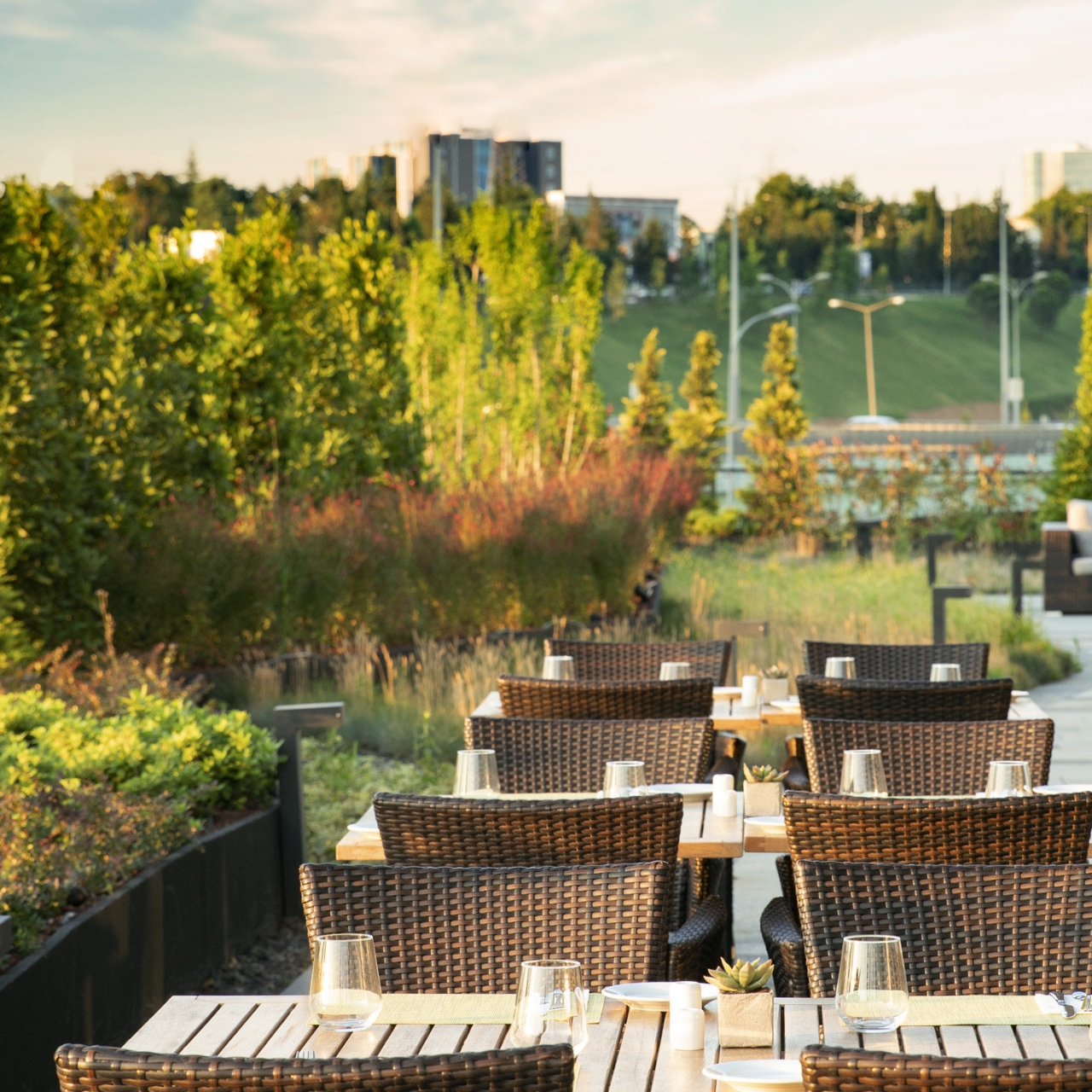 Hotel Centro Westside Rotana 4 Hrs Star Hotel In Istanbul Istanbul