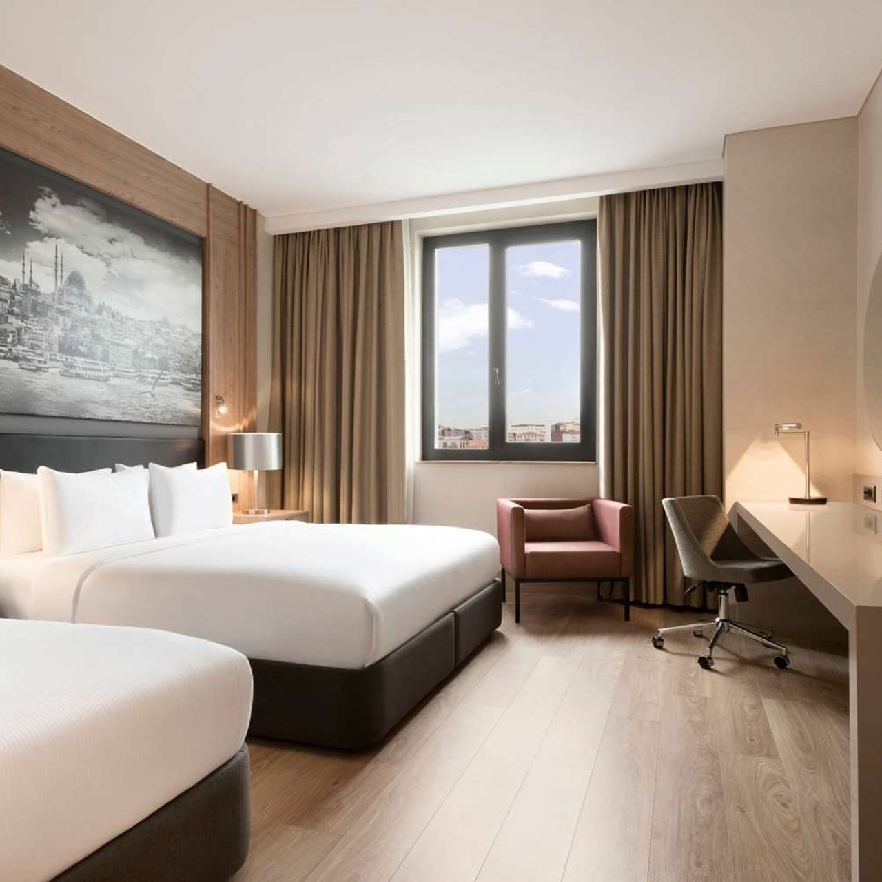 hotel tryp by wyndham istanbul airport at hrs with free services