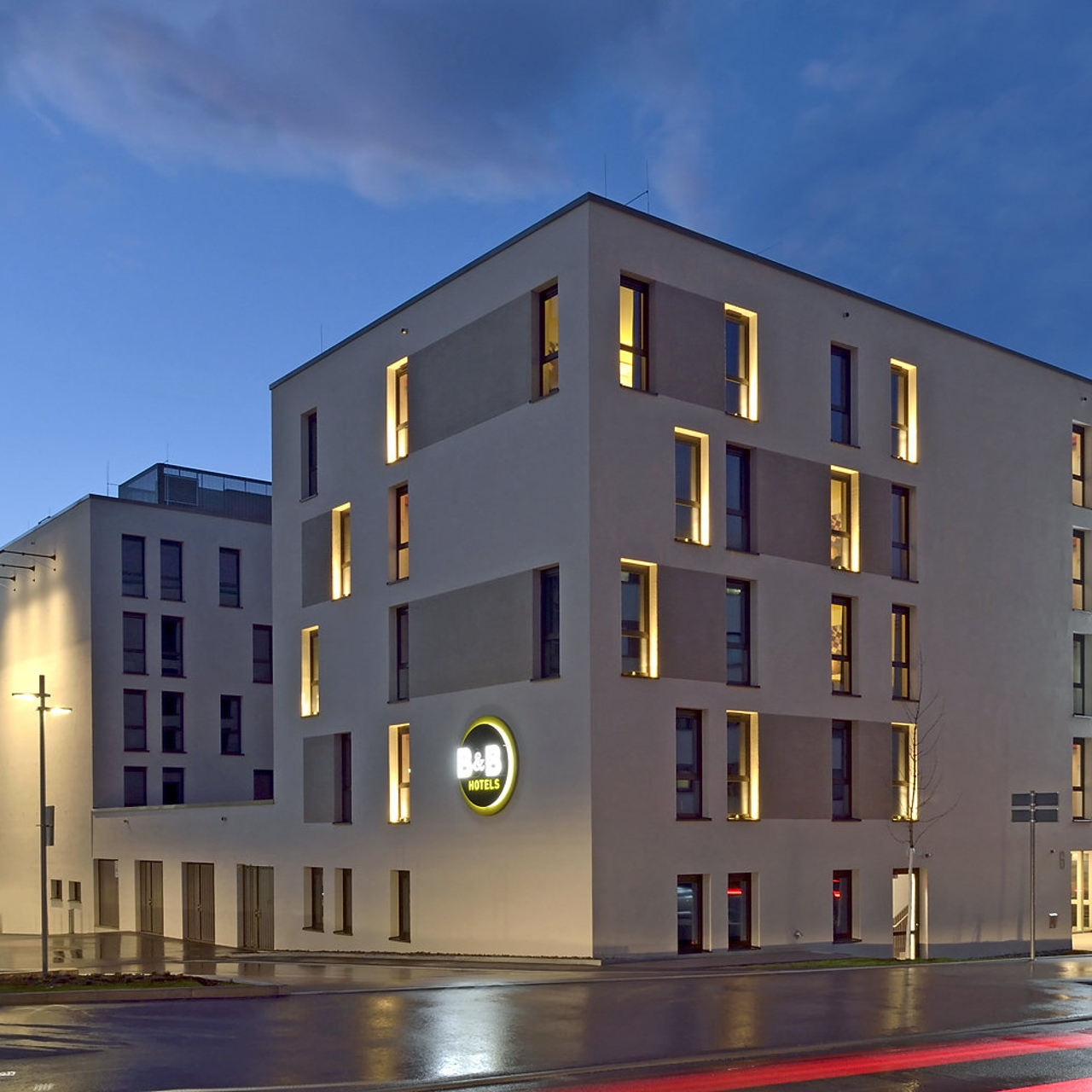 B B Hotel Stuttgart Zuffenhausen 3 Hrs Star Hotel In Stuttgart Baden Wurttemberg Region