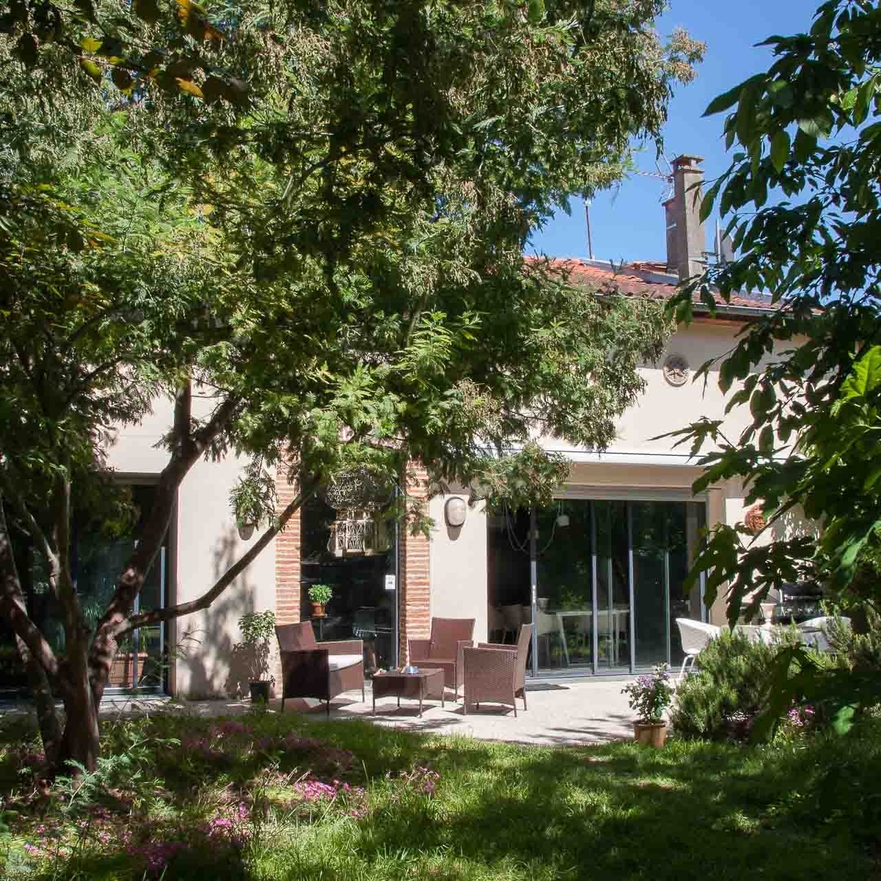 Hotel La Closerie Aux Violettes Chambre D Hotes 4 Hrs Star Hotel In Toulouse Midi Pyrenees