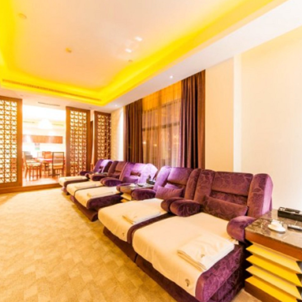 Ltd Hailibinja Hotel Yunnan New Century Sunshine Service Co In Kunming Yunnan Province Hrs