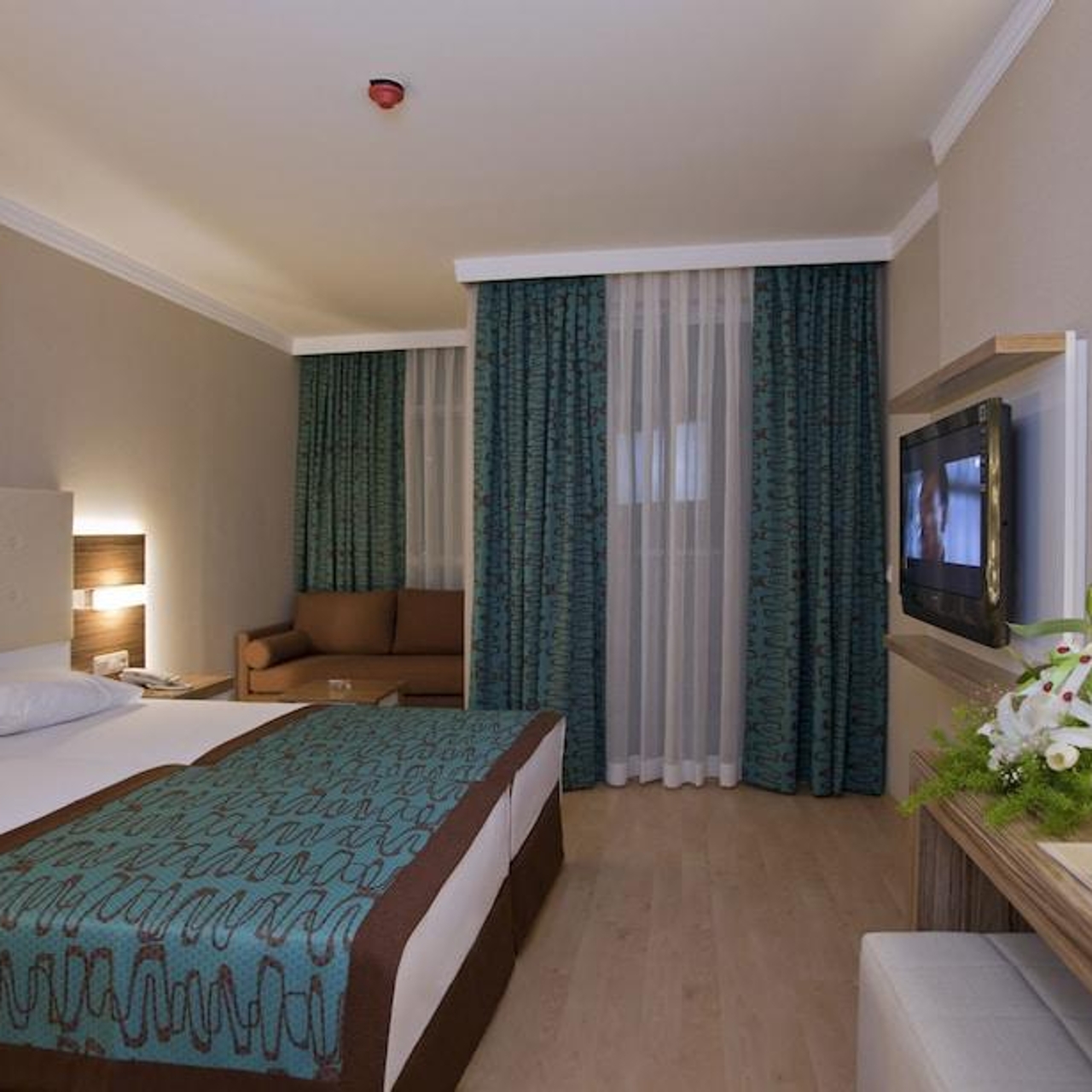 Riviera hotel spa alanya купить виллу в турции анталья