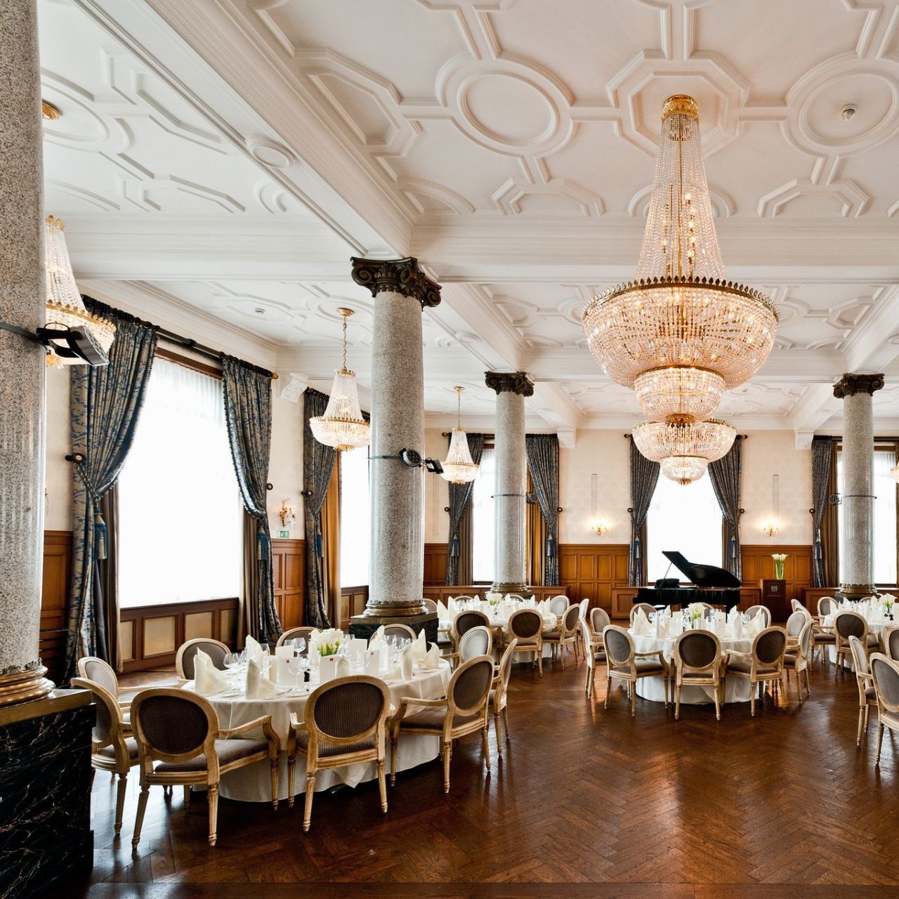 Les Trois Rois Grand Hotel - Bâle - HOTEL INFO