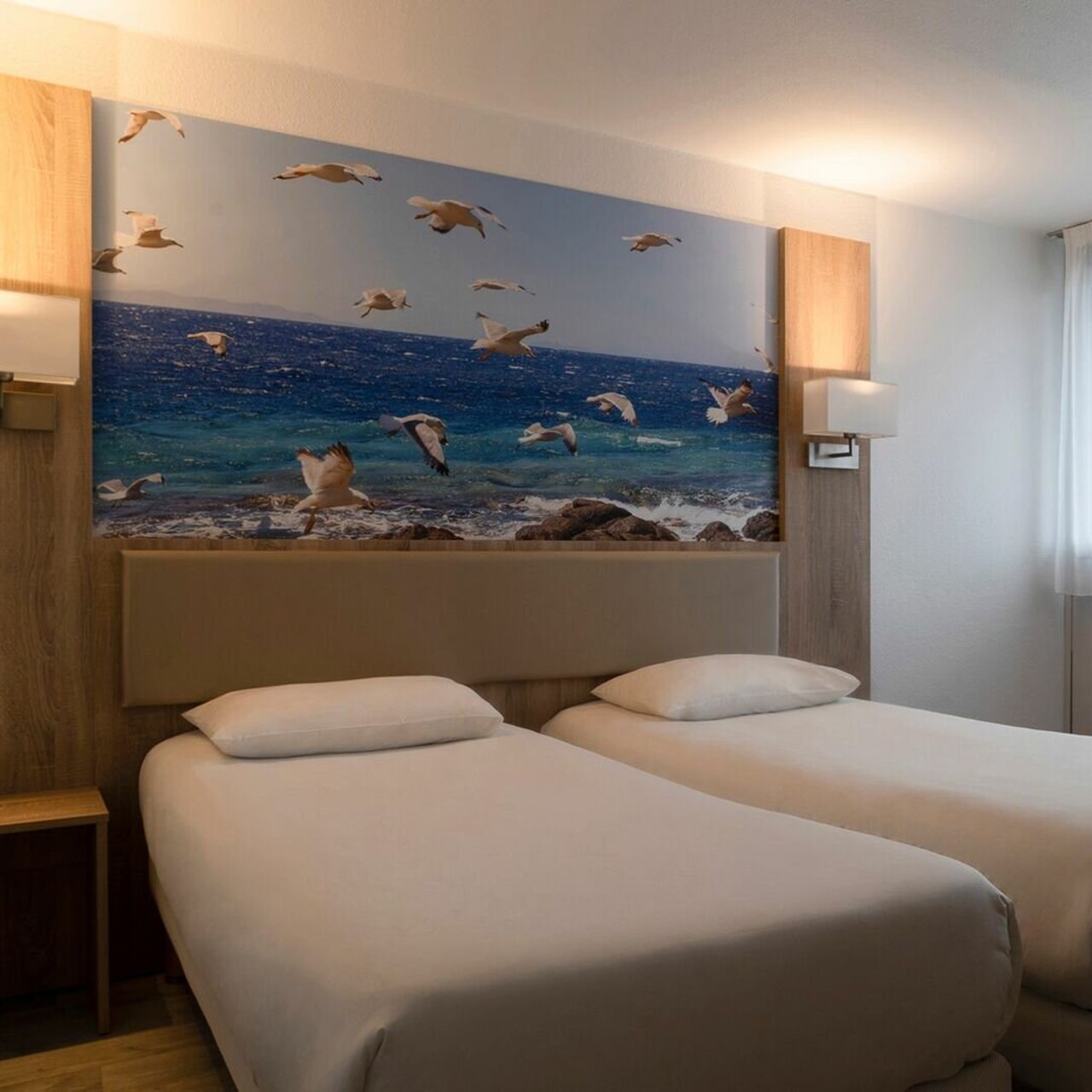 Brit Hotel Confort Morlaix - Saint-Martin-des-Champs chez HRS avec services  gratuits