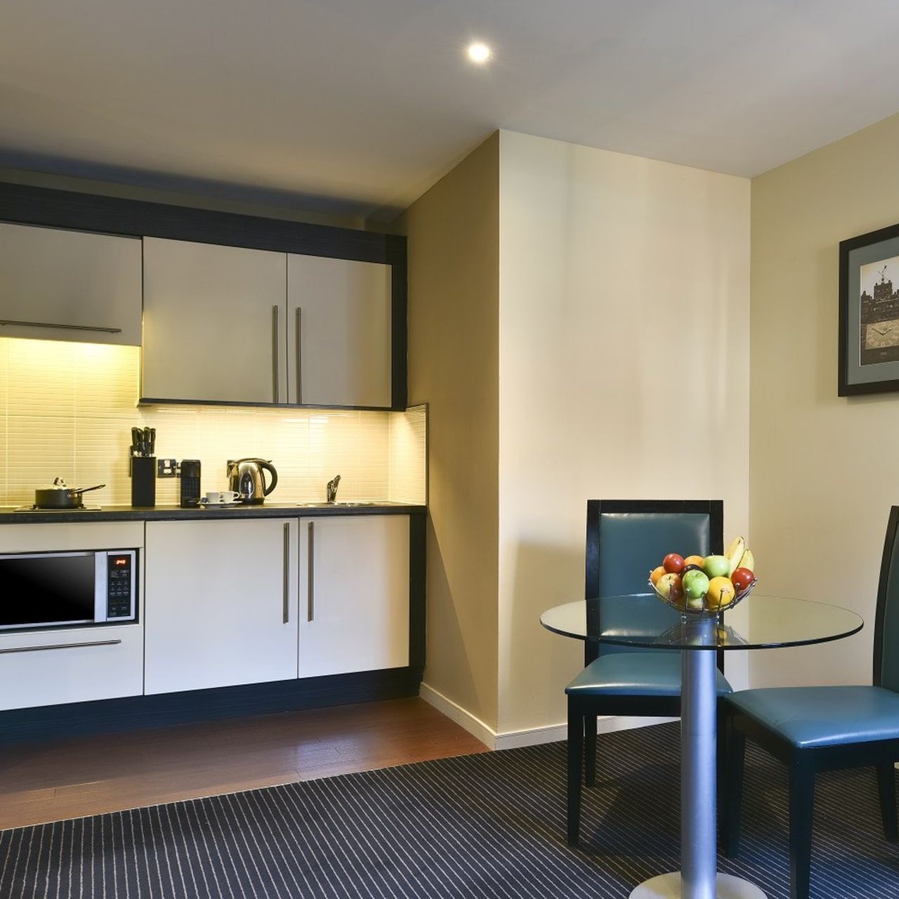 My Own Experience in Serviced Apartments in Glasgow: Staff Review | Blog |  SilverDoor