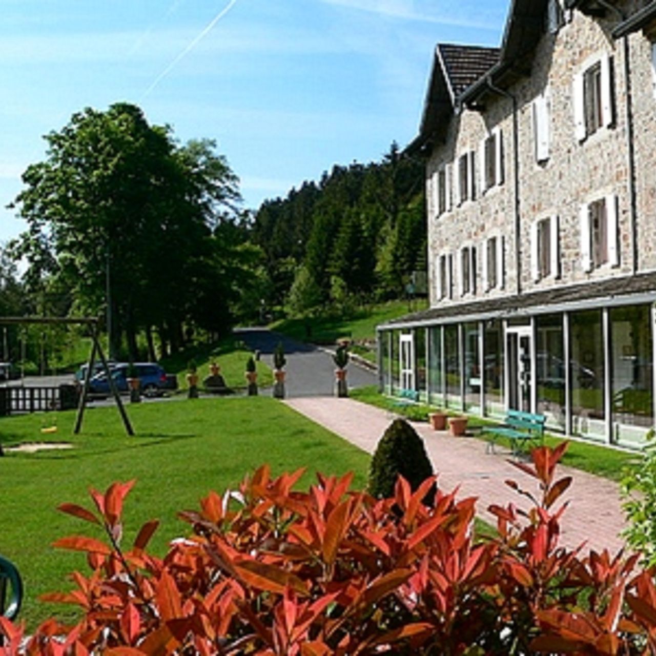 Hotel Le Fort du Pré - Saint-Bonnet-le-Froid chez HRS avec services gratuits