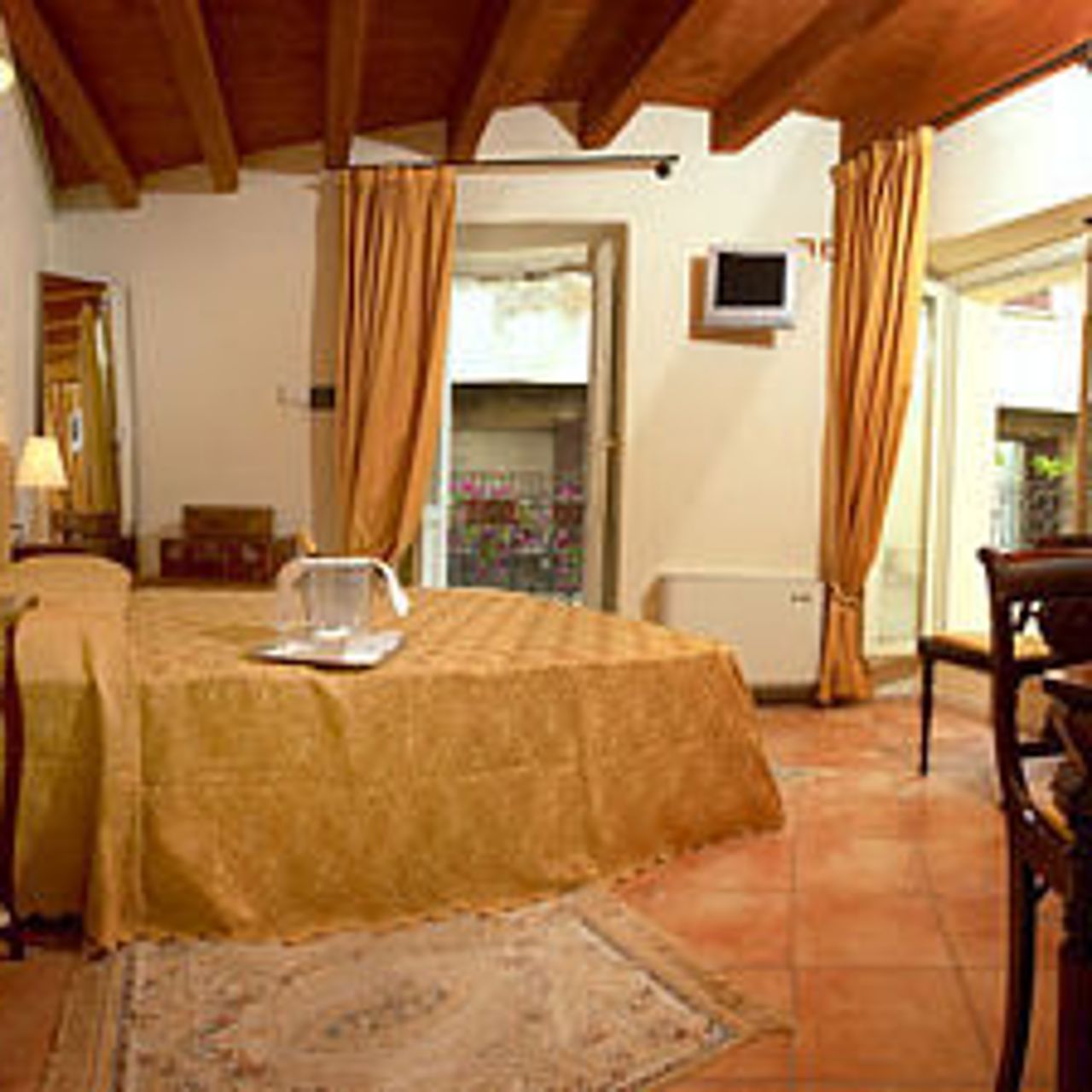 Hotel Albergo Orologio - Brescia presso HRS con servizi gratuiti