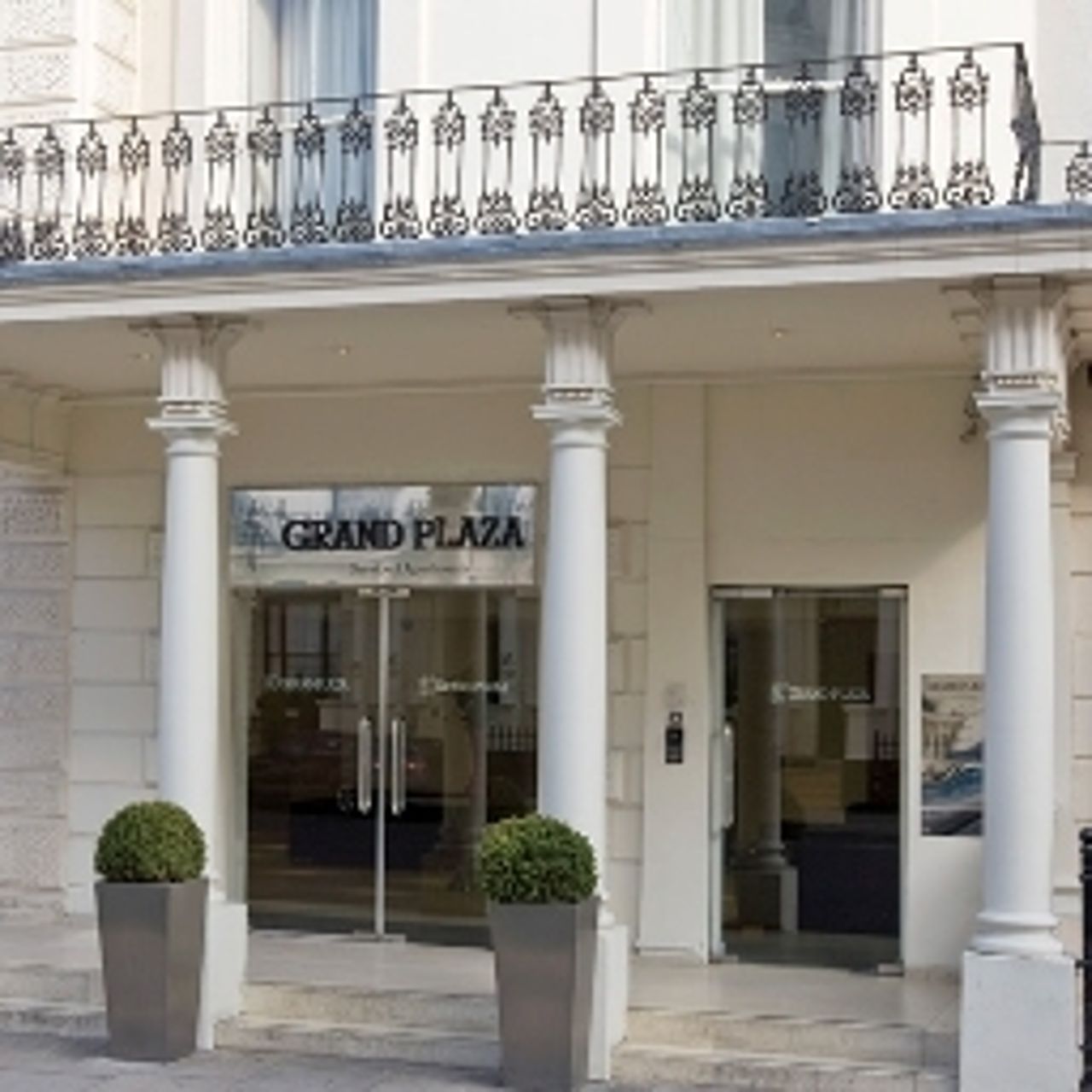 Hotel Grand Plaza Serviced Apartments - Londres - HOTEL INFO