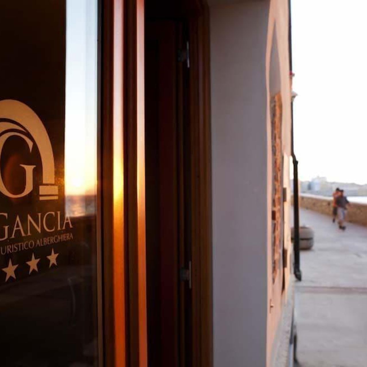 Hotel Residence La Gancia Residence Trapani prenota in modo economico con  HRS