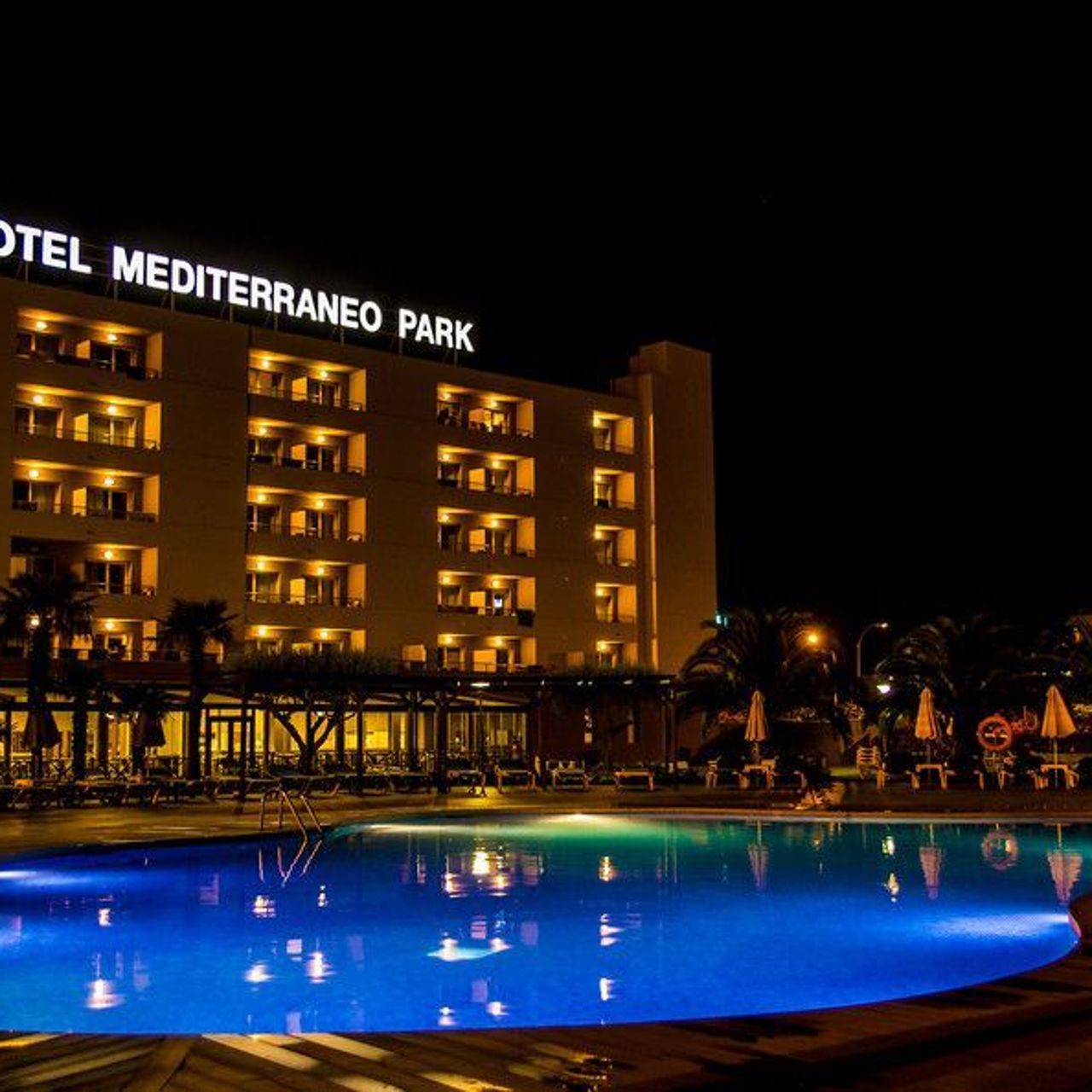 Hotel Mediterraneo Park - Roses chez HRS avec services gratuits