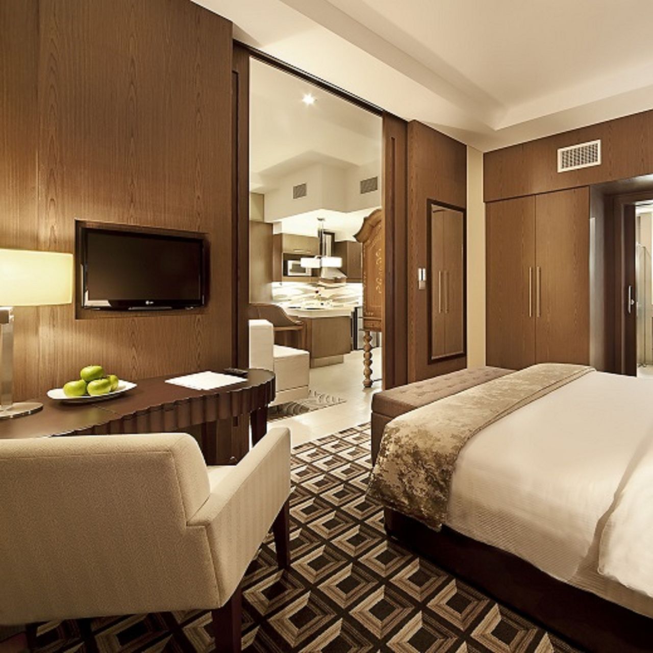 Executive Suite - Picture of Traders Hotel, Qaryat Al Beri, Abu Dhabi -  Tripadvisor