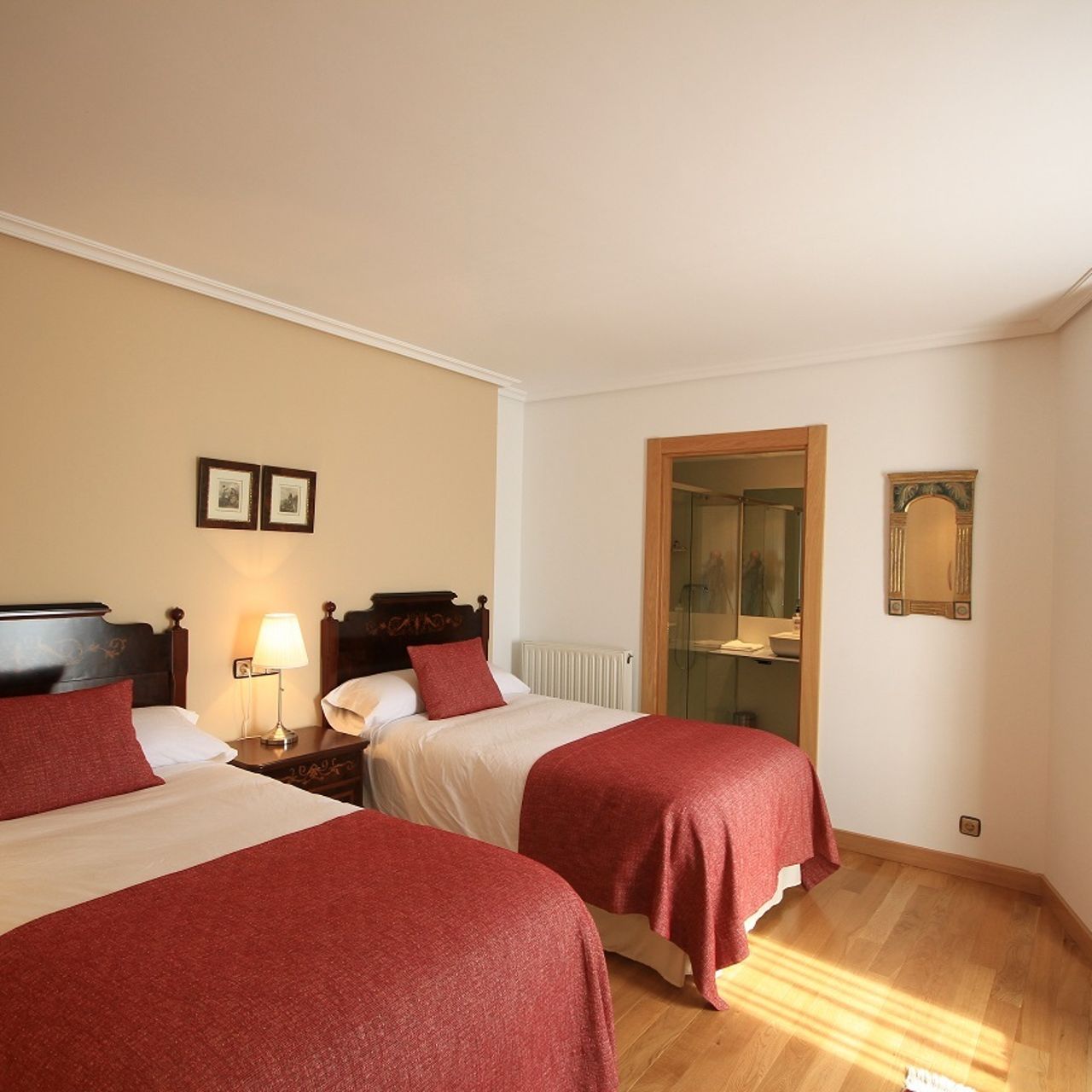 Hotel Casa de la Cadena Bed & Breakfast en Pamplona en HRS con servicios  gratuitos