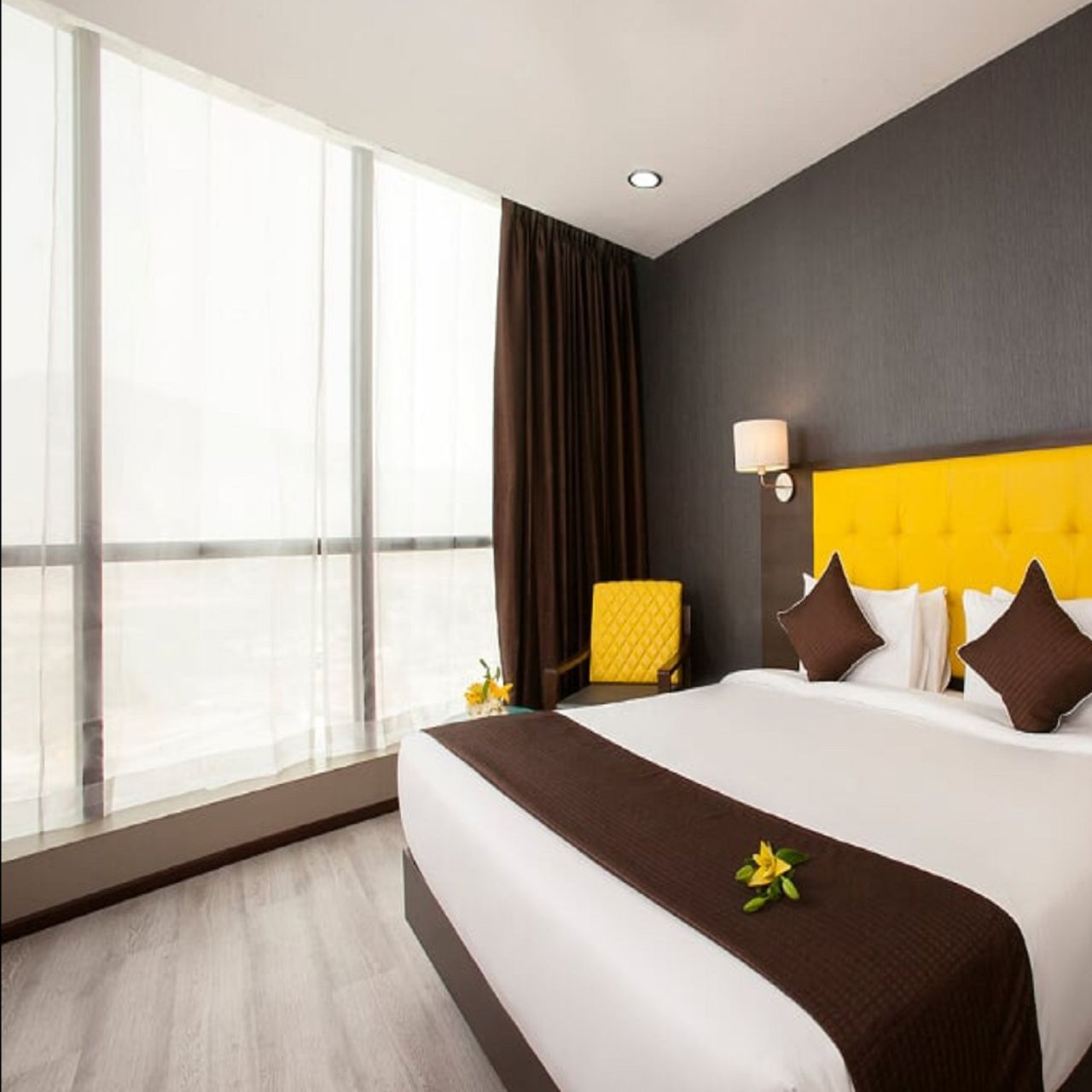 MONDAY HOTELS MAHAPE NAVI MUMBAI - Hotel Reviews, Photos, Rate Comparison -  Tripadvisor