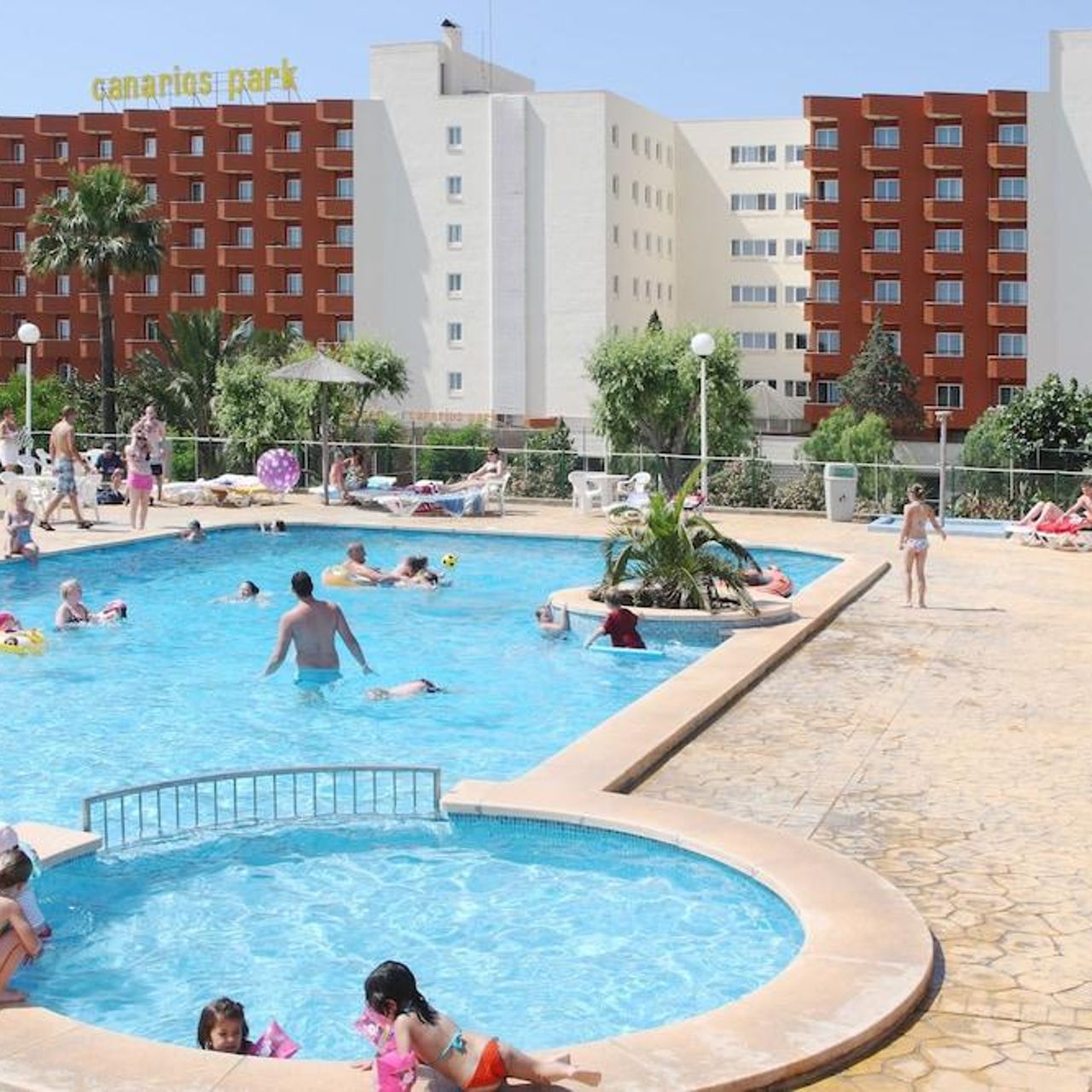Hotel HSM Canarios Park - Cales de Mallorca, Manacor chez HRS avec services  gratuits