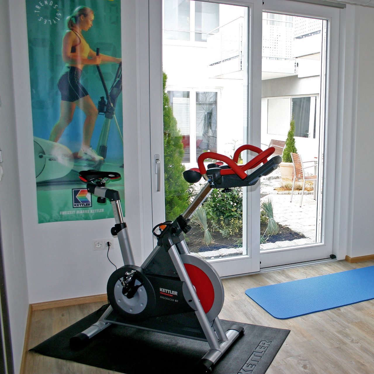 Kettler ergoracer gt indoor cycling bike discount