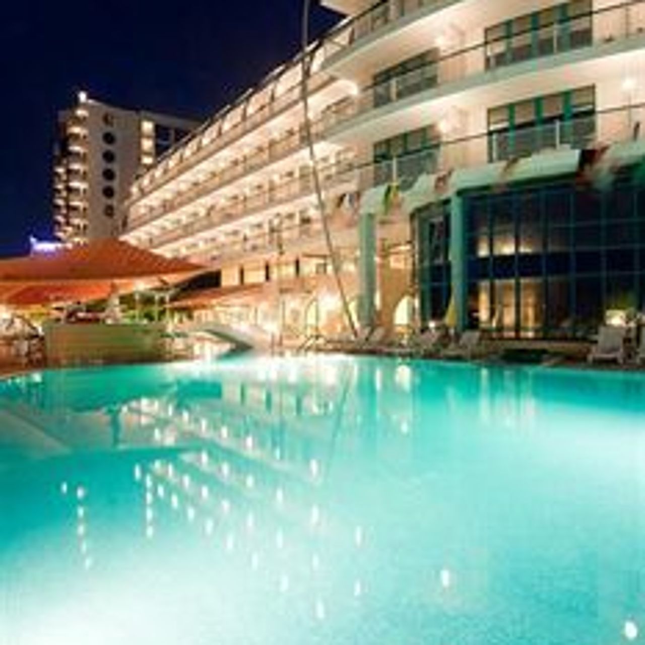 Berlin golden shop beach hotel