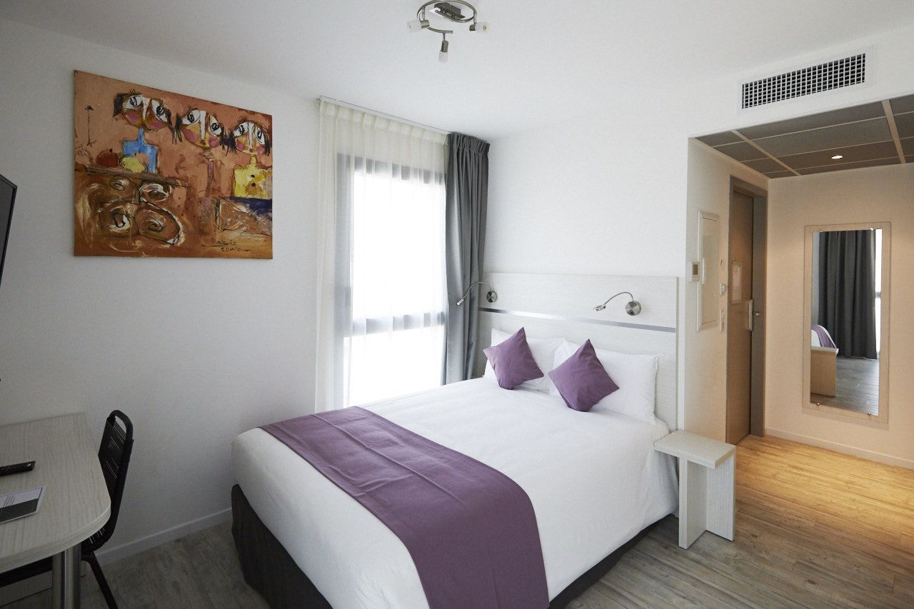 Appart'Hôtel La Girafe Marseille Est (La Penne-sur-Huveaune)