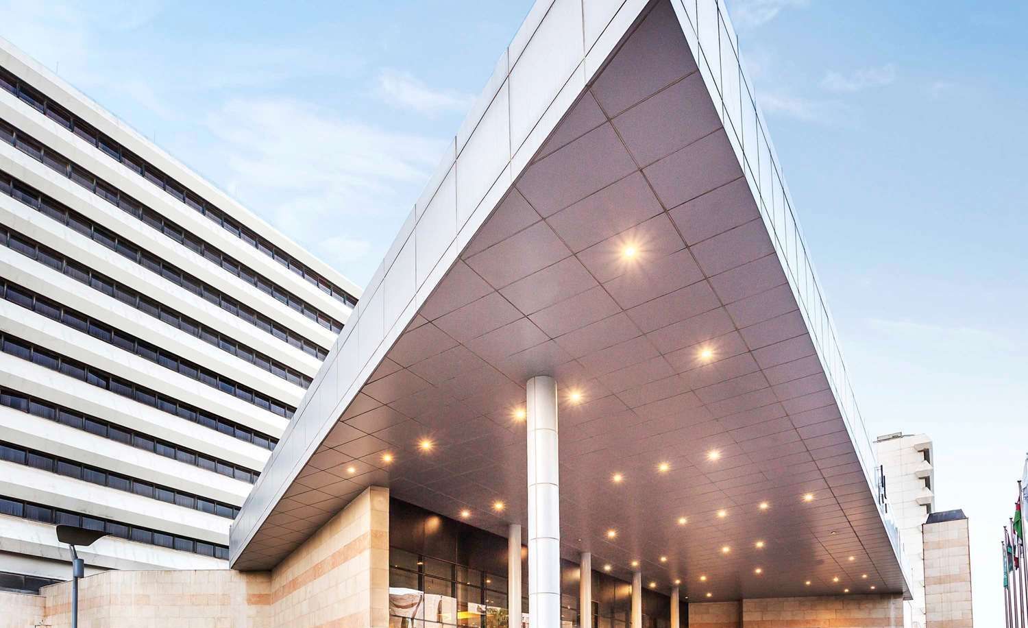 Le Grand Amman Managed by AccorHotels Amman book favourably with HRS