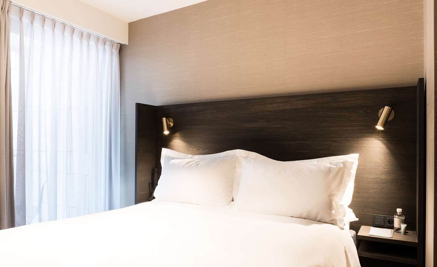 Hotel on sale pillows gand