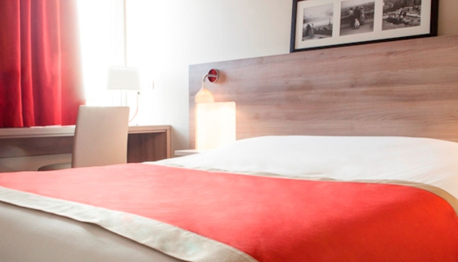 Chambre supérieure (double) - Kyriad Paris Est Bois de Vincennes