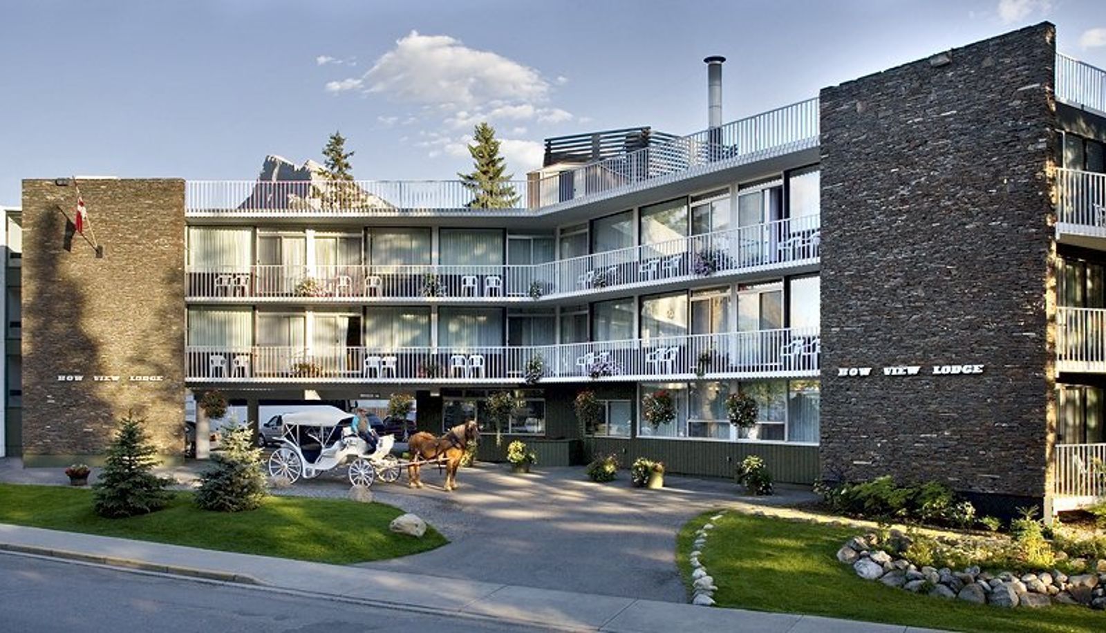Widok na zewnątrz - Bow View Motor Lodge