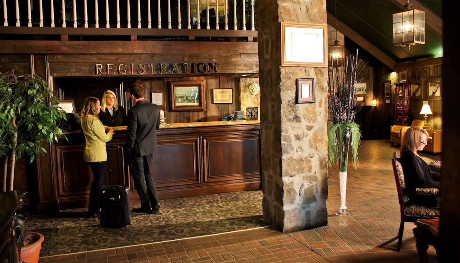 Salón - Old Stone Inn Old Stone Inn