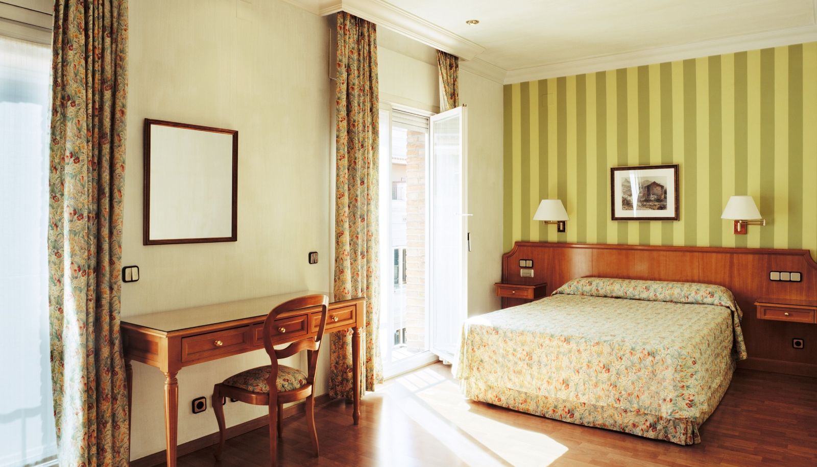 Standard room (double) - Regencia Colon