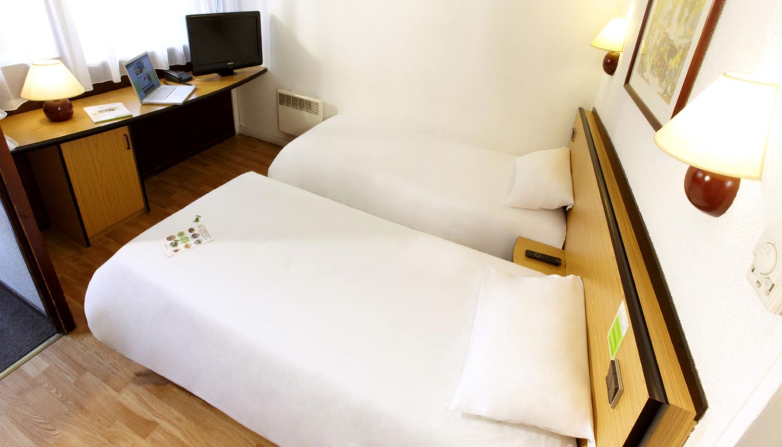 Standard room (double) - Campanile - Cholet