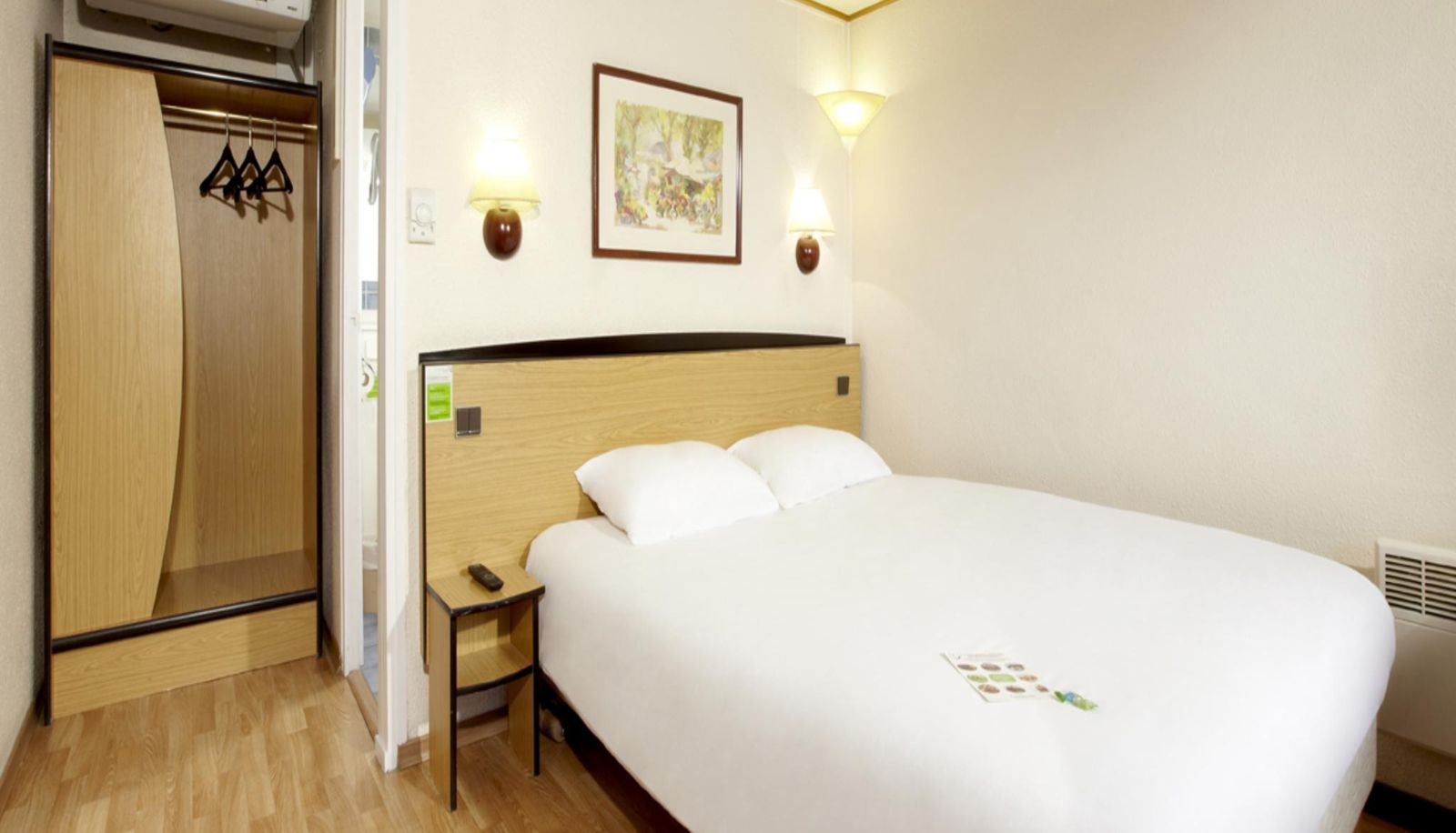 Standardzimmer (Doppel) - KYRIAD DIRECT EPINAL