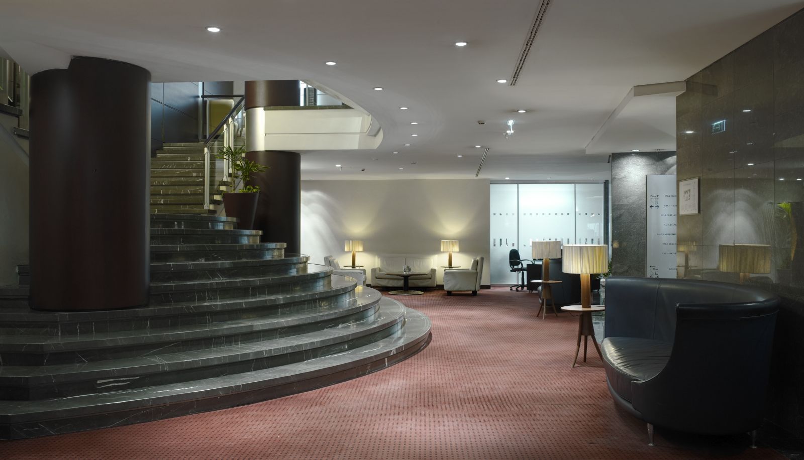 Lobby - NH Napoli Panorama