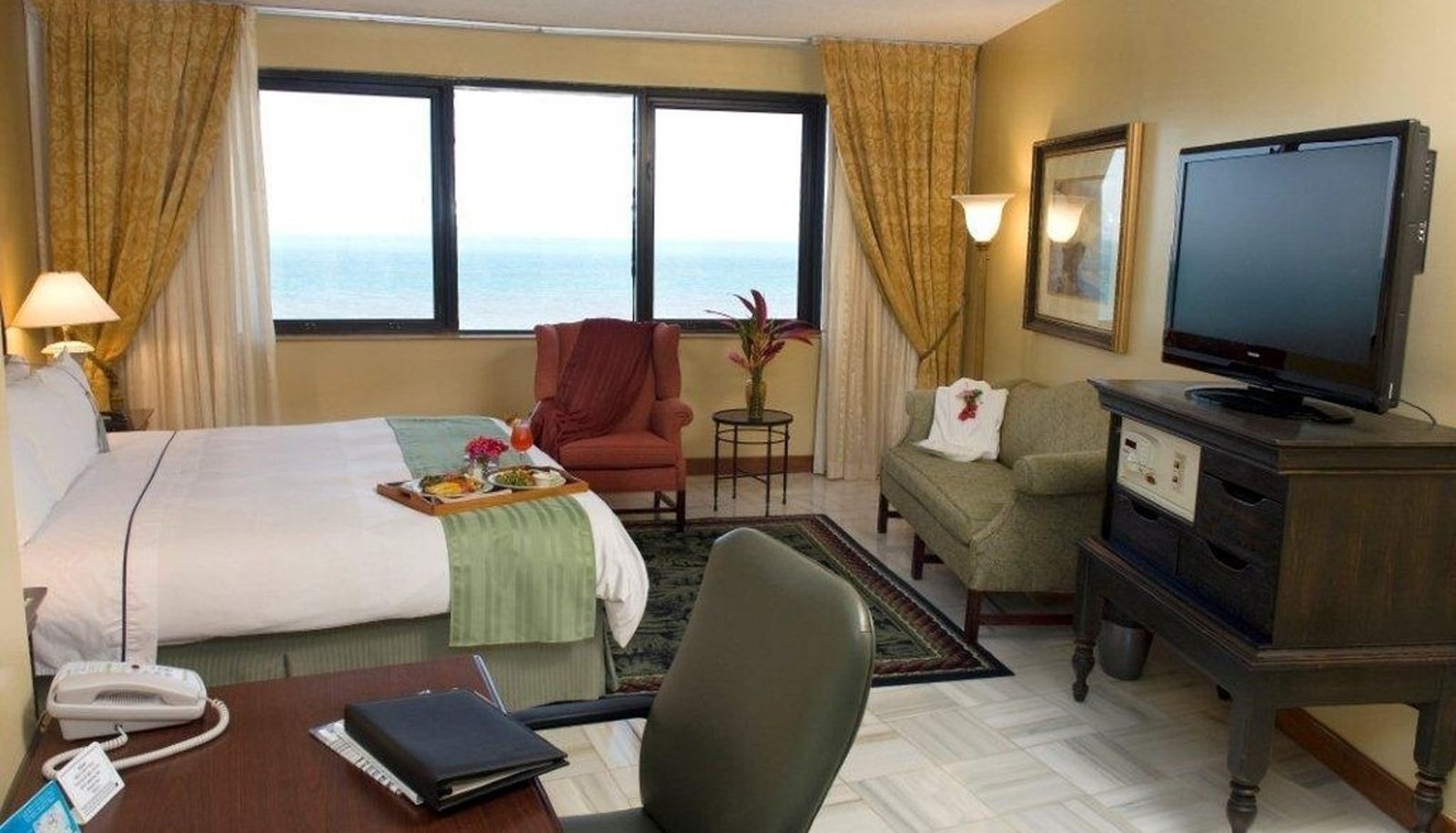 Habitación - Fort George Hotel and Marina