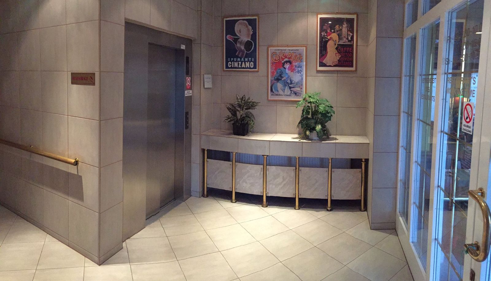Hotel interior - Mars