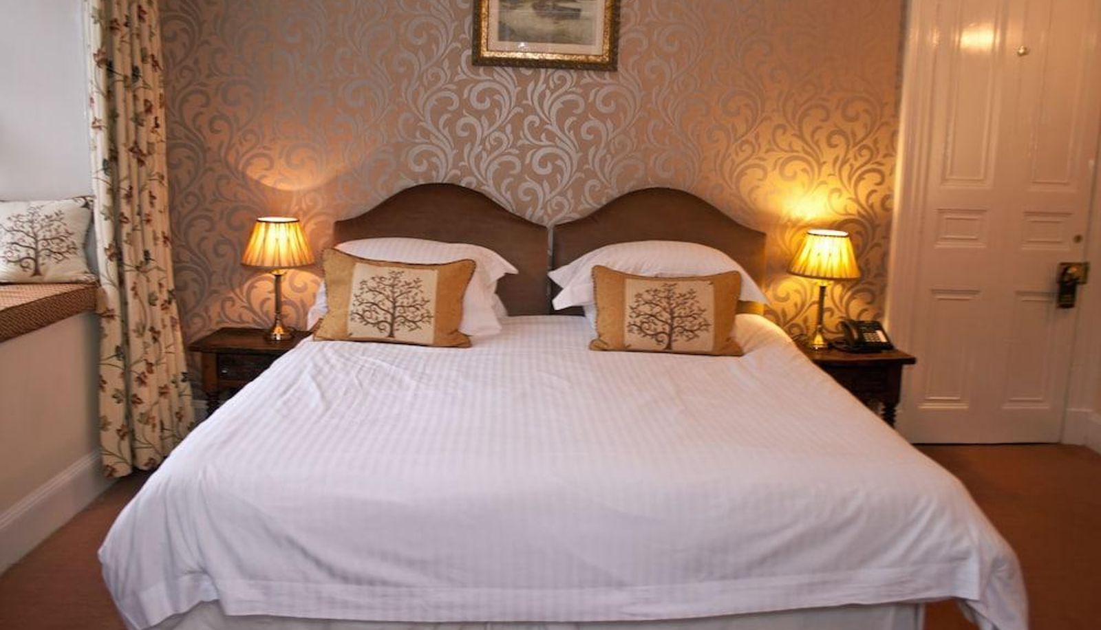 Standard room - Raemoir House