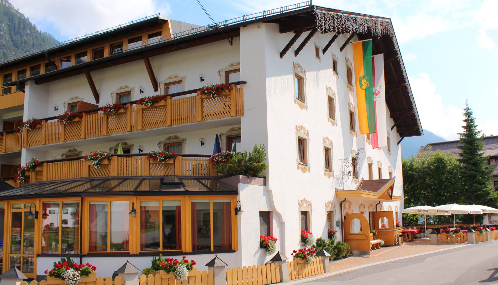 Zewnętrzna część hotelu - Xander Sporthotel