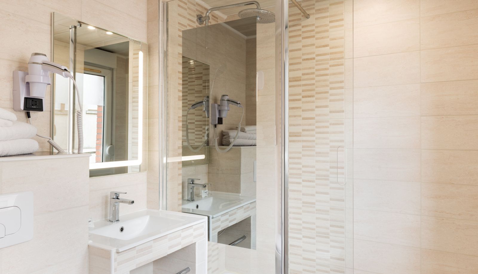 Badezimmer - Evreux  Hôtel de l'Orme Akena