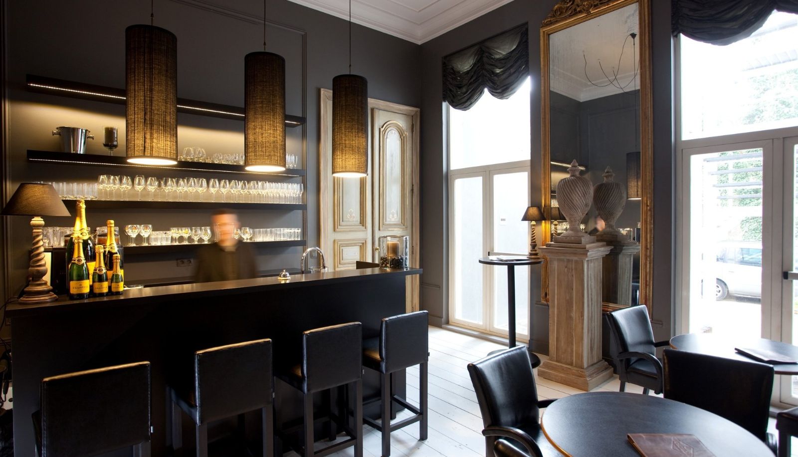 Bar - Hotel Gravensteen - Historic Hotels Ghent