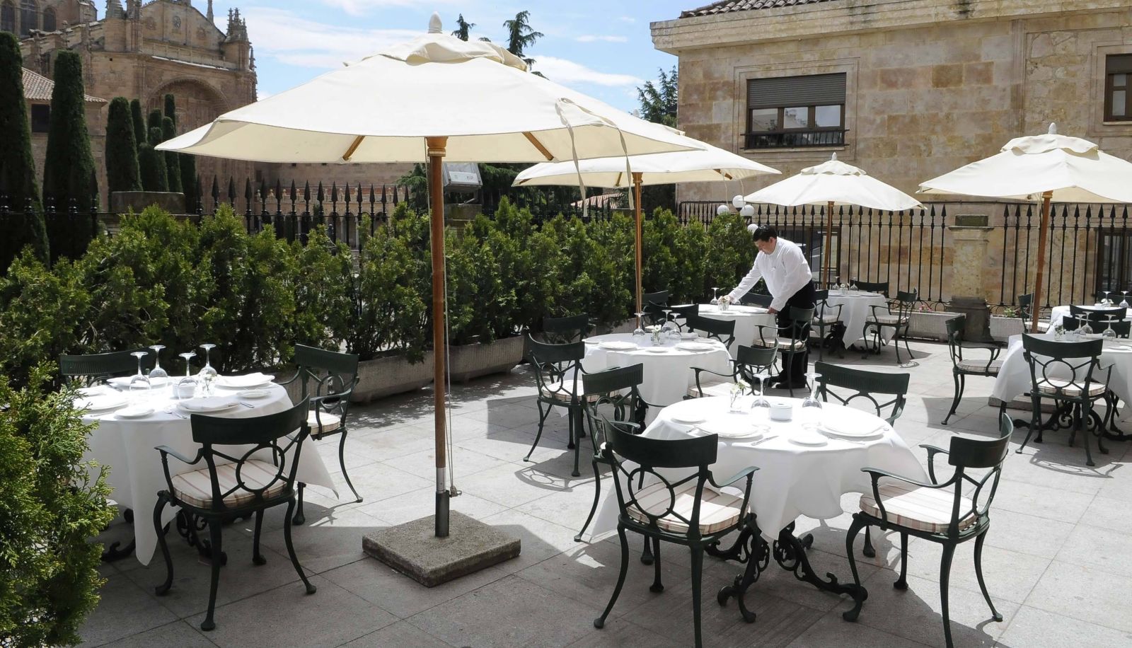 Terras - NH Collection Palacio Castella