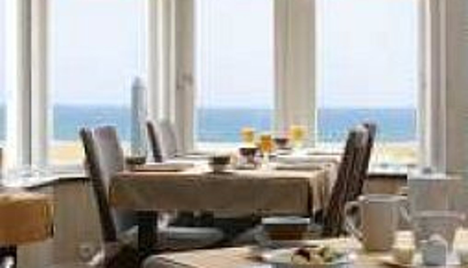 Sala de desayunos dentro del restaurante - Hôtel Beaufort