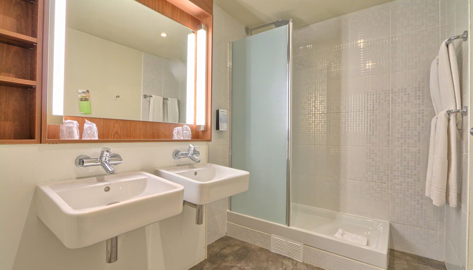 Bagno - Campanile Roissy