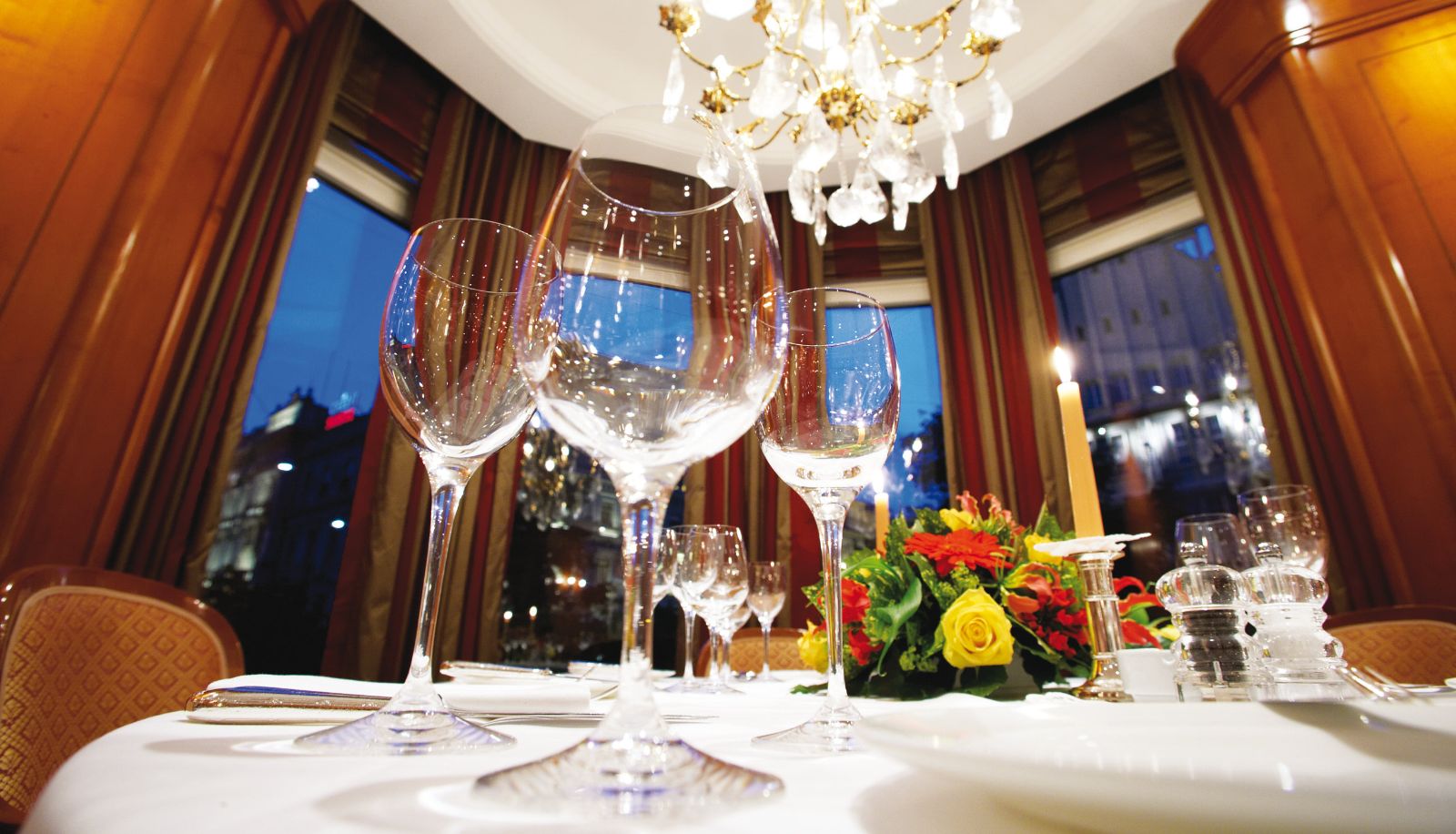 RESTAURANT_1 - Savoy Hotel Baur en Ville