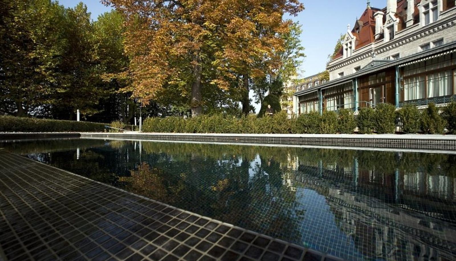 Piscine - Château d` Ouchy