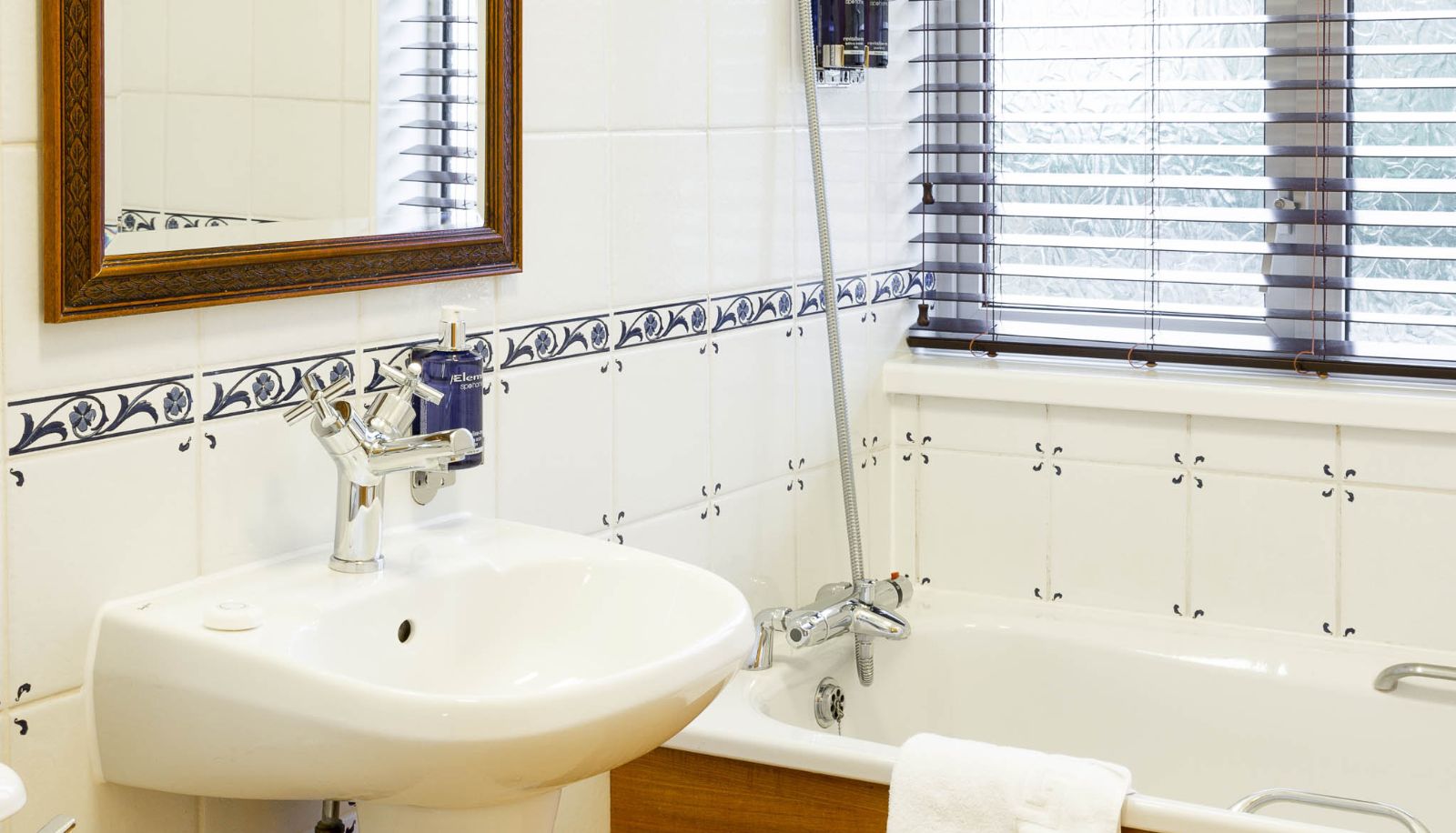 Badezimmer - Golden Sands Dolan Hotels