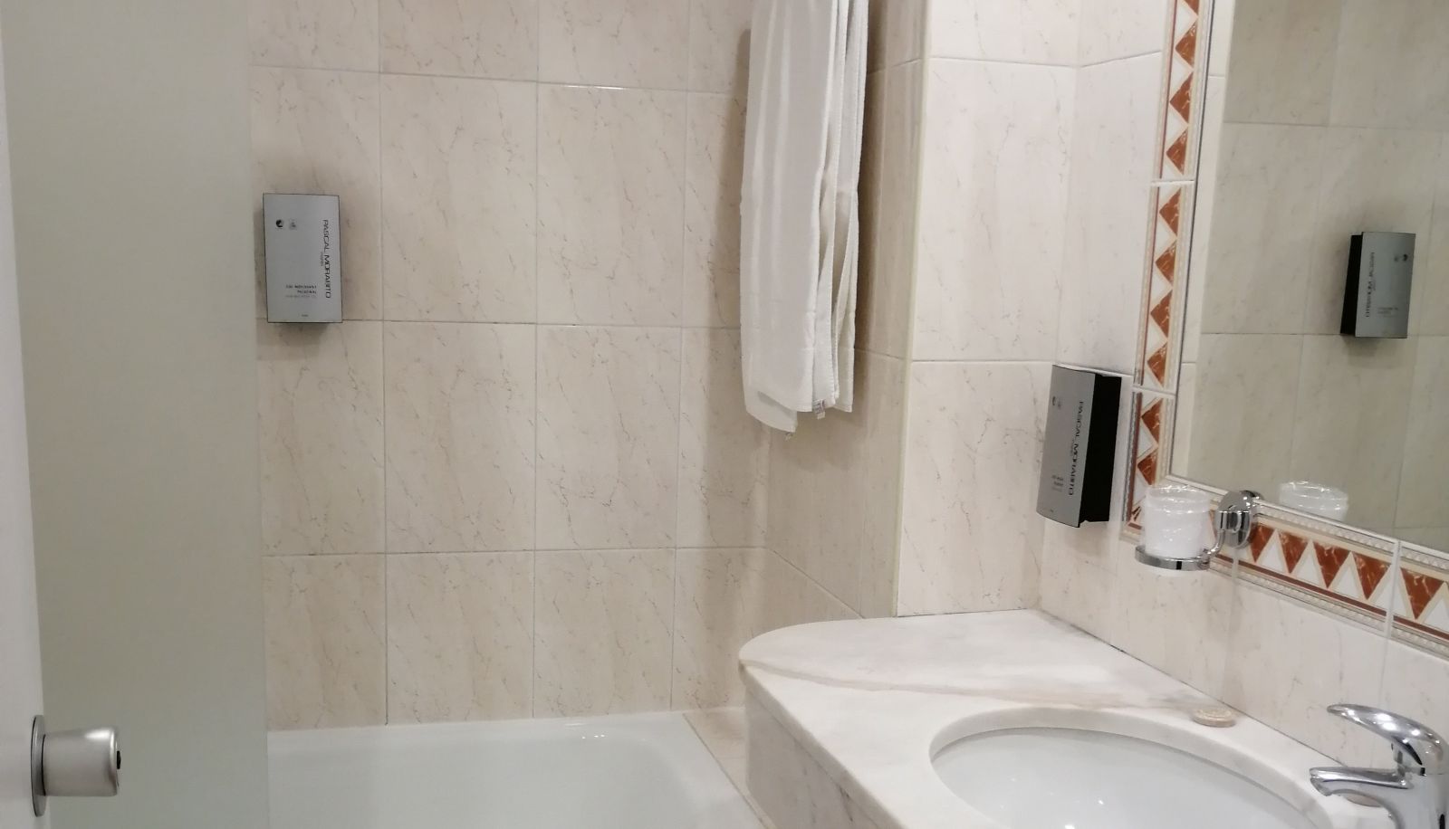 Badezimmer - Hotel Mónaco