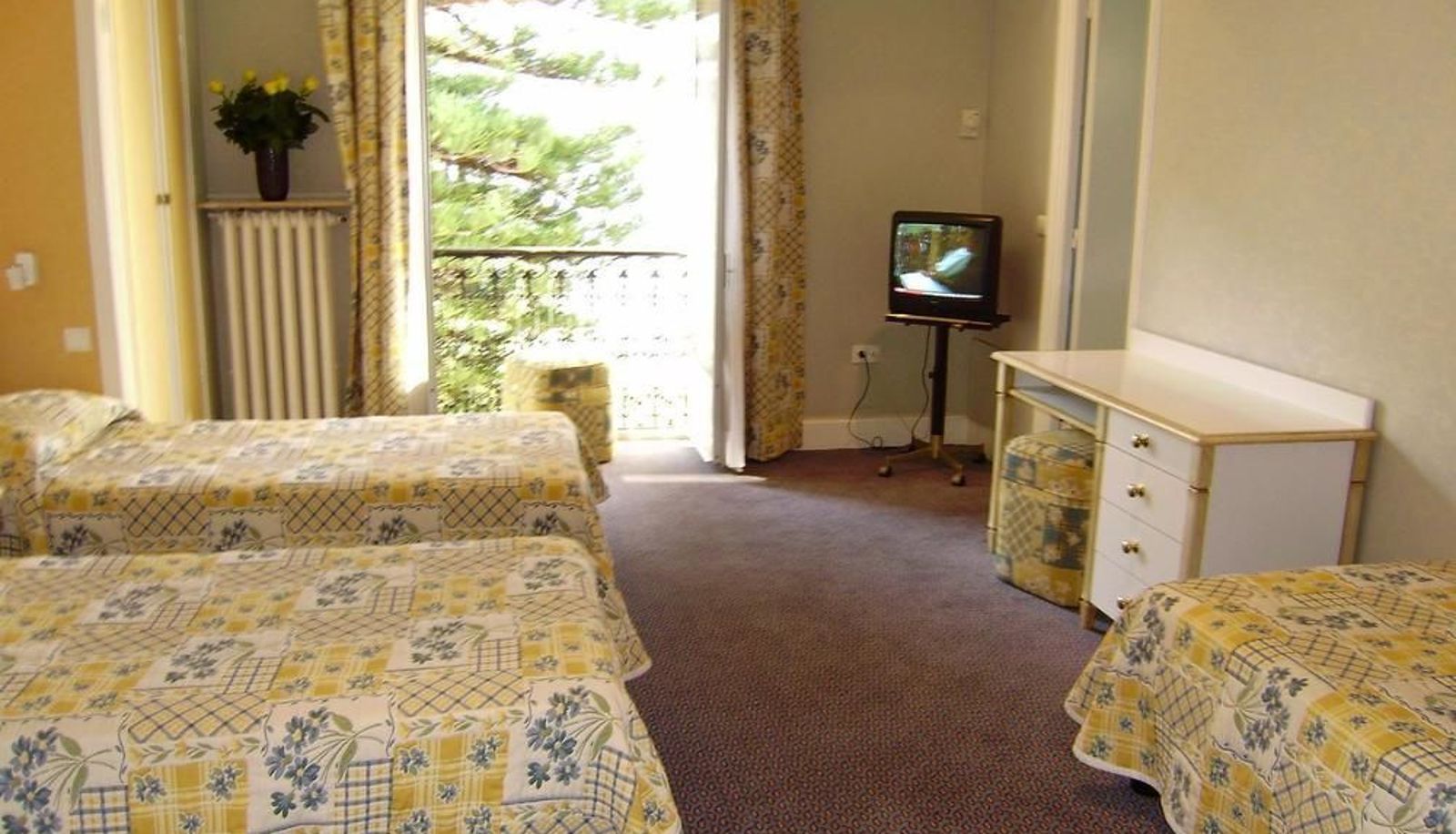 Chambre triple - Hotel Busby