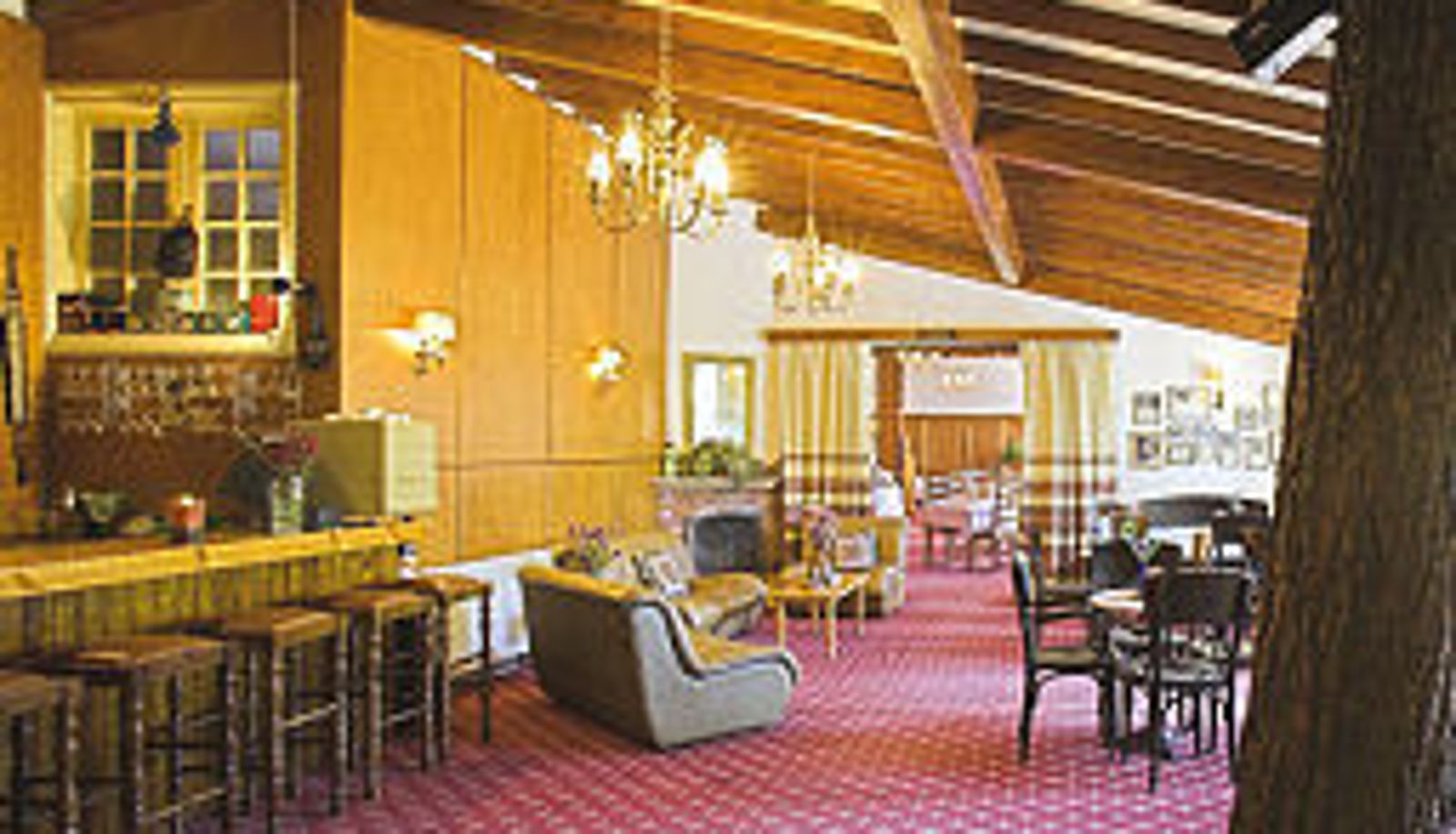Bar - New Helvetia Hotel