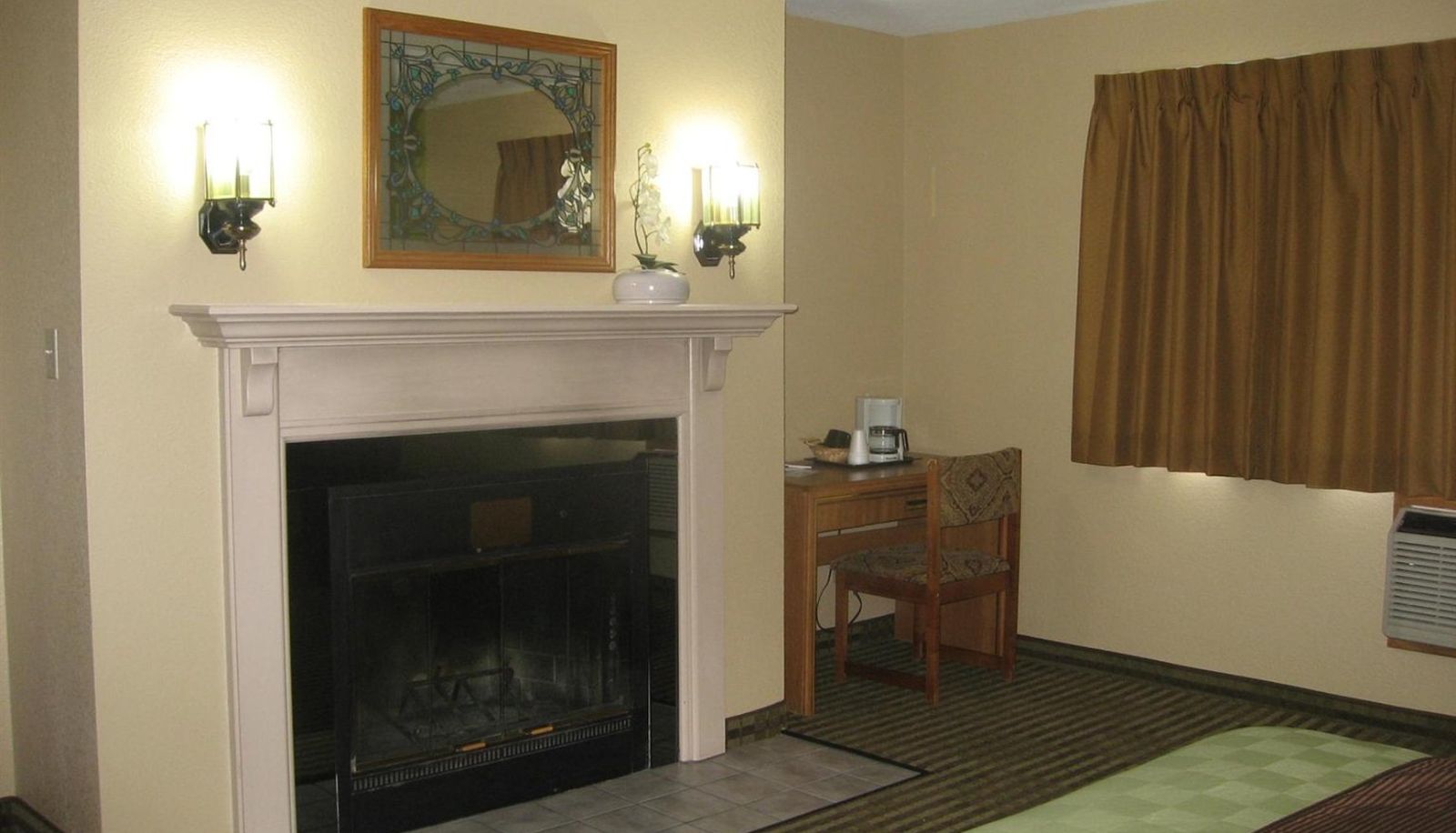 Room - Heartland Inn