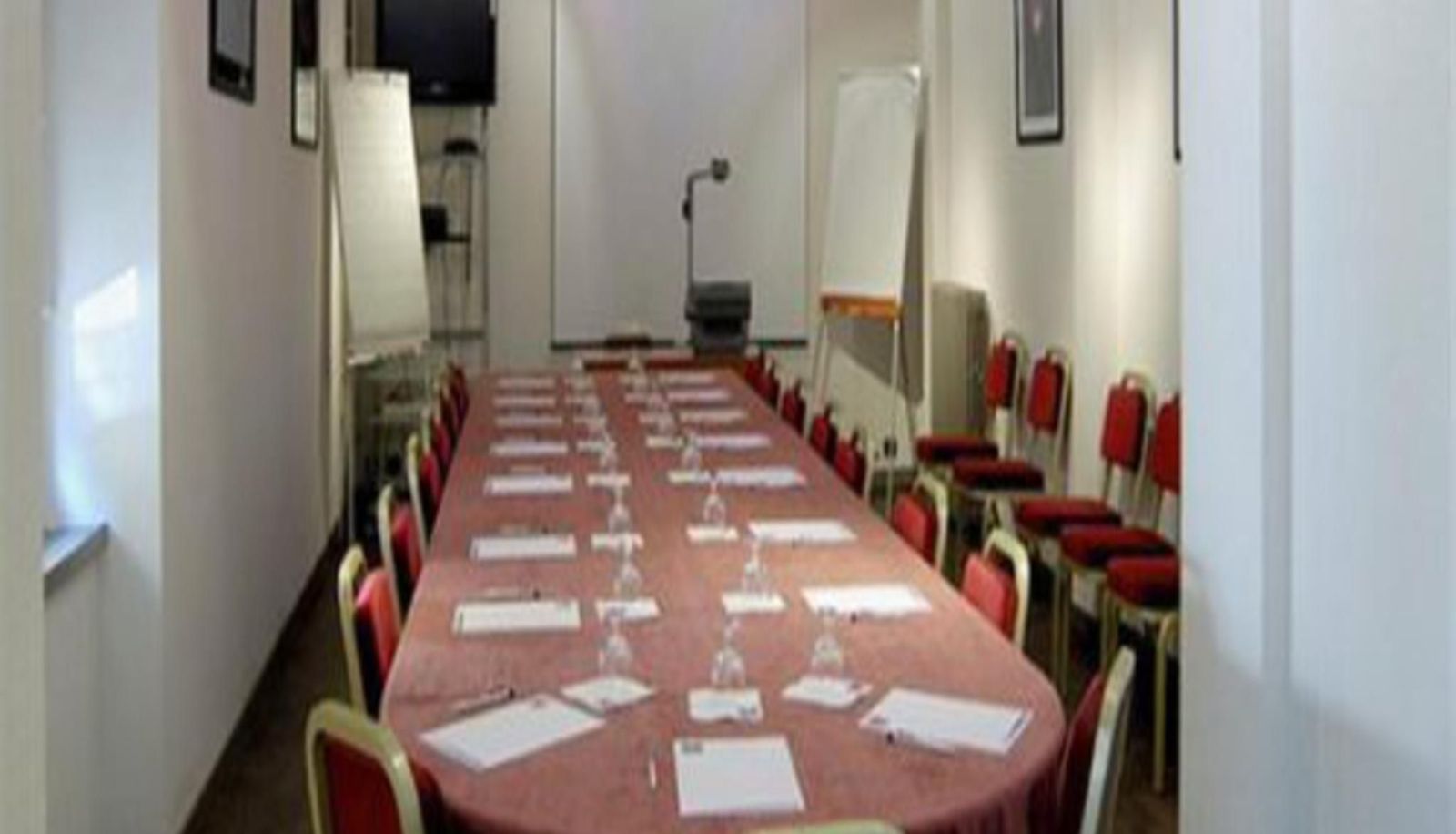 Salle de réunion - Kyriad Rodez